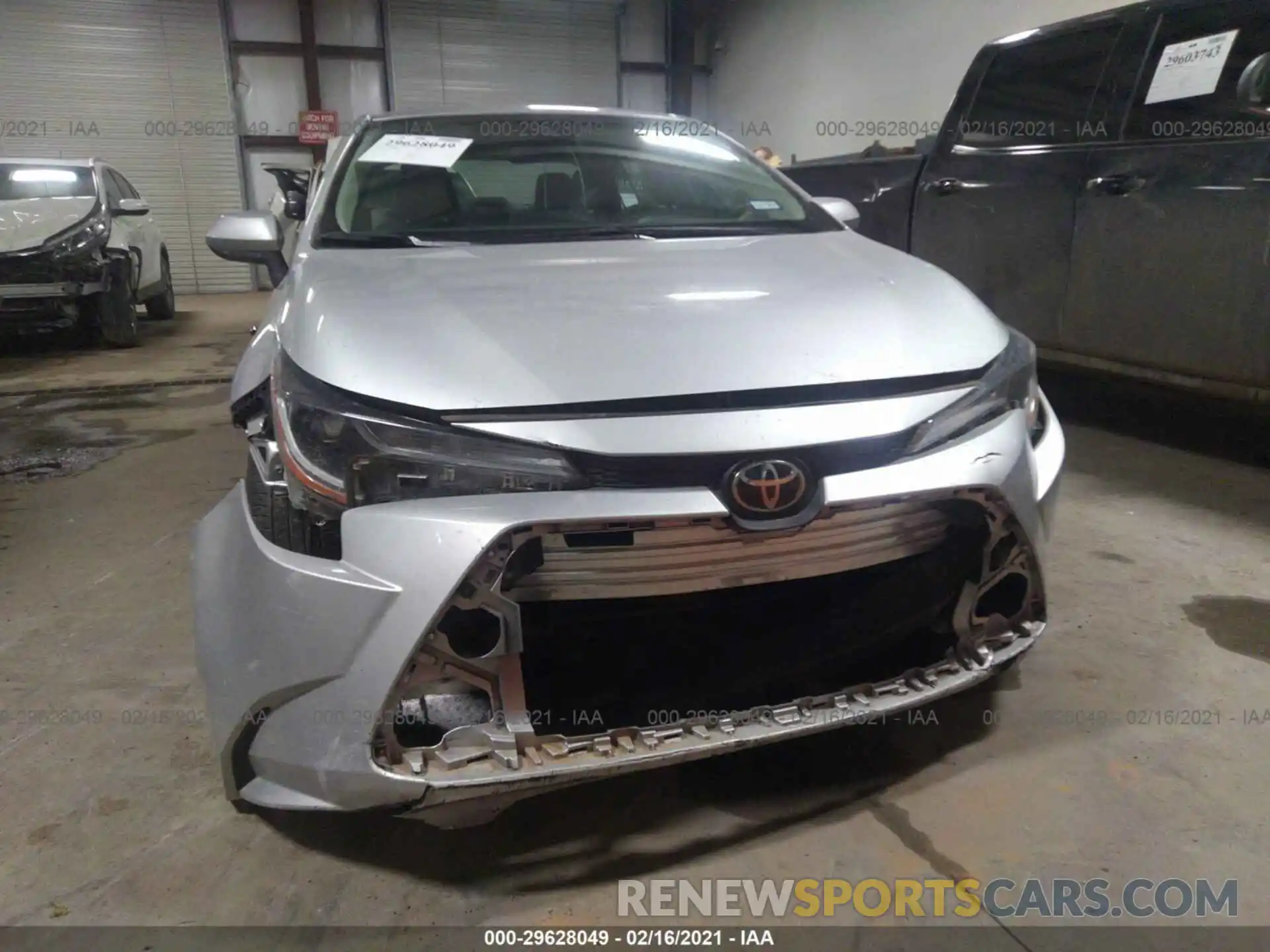 6 Photograph of a damaged car 5YFEPRAE5LP029259 TOYOTA COROLLA 2020