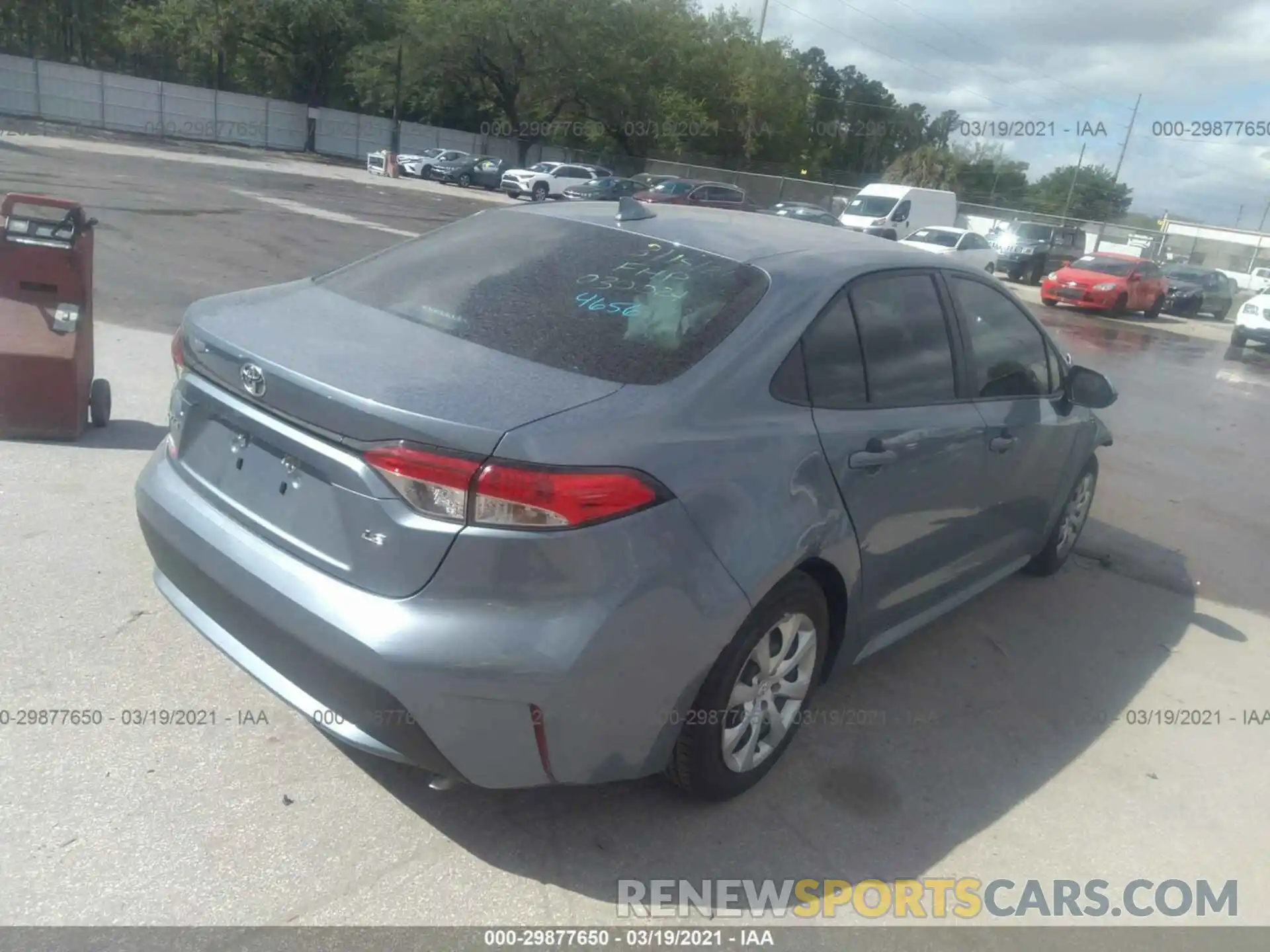 4 Photograph of a damaged car 5YFEPRAE5LP030024 TOYOTA COROLLA 2020