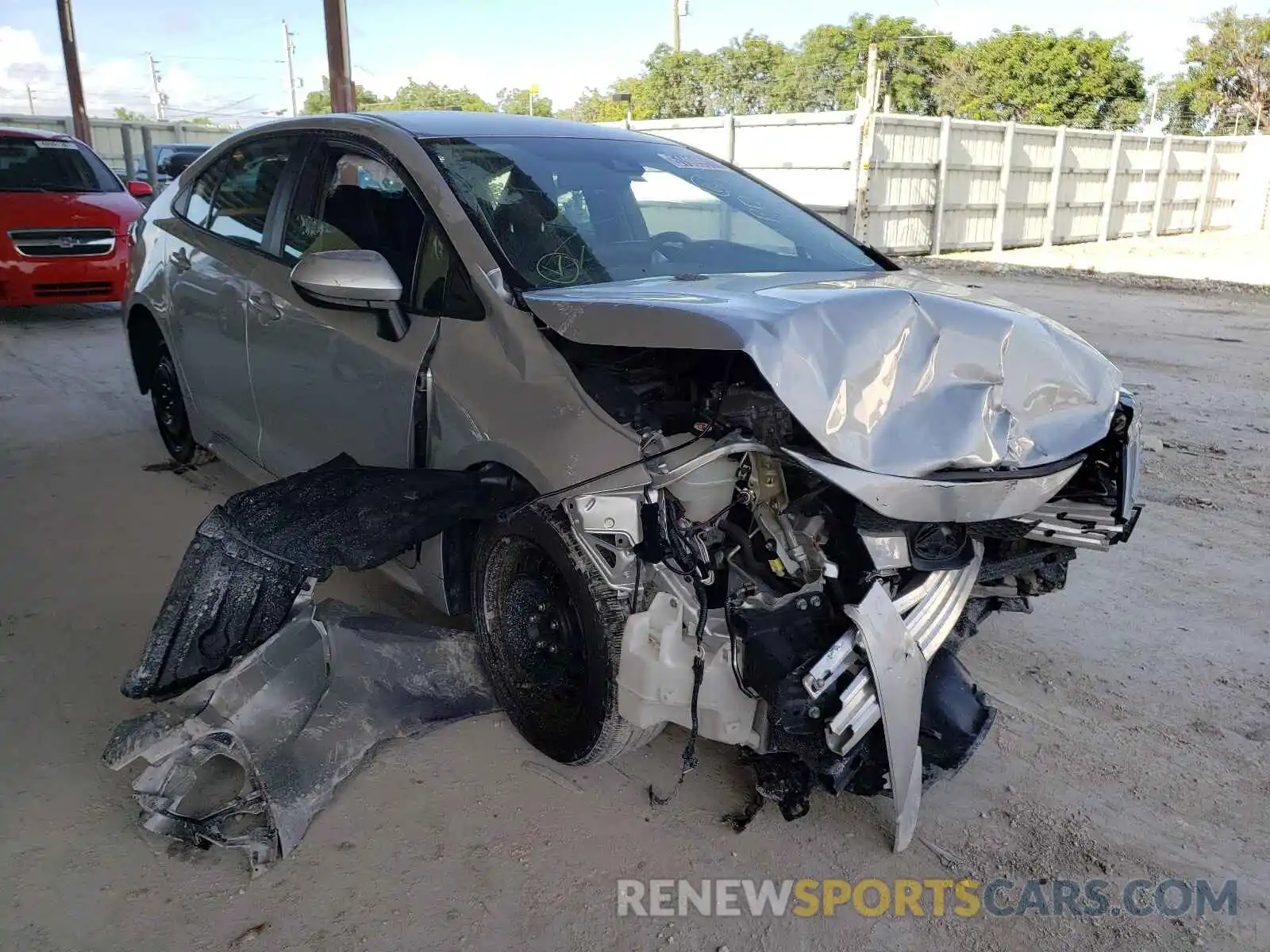 1 Photograph of a damaged car 5YFEPRAE5LP030797 TOYOTA COROLLA 2020