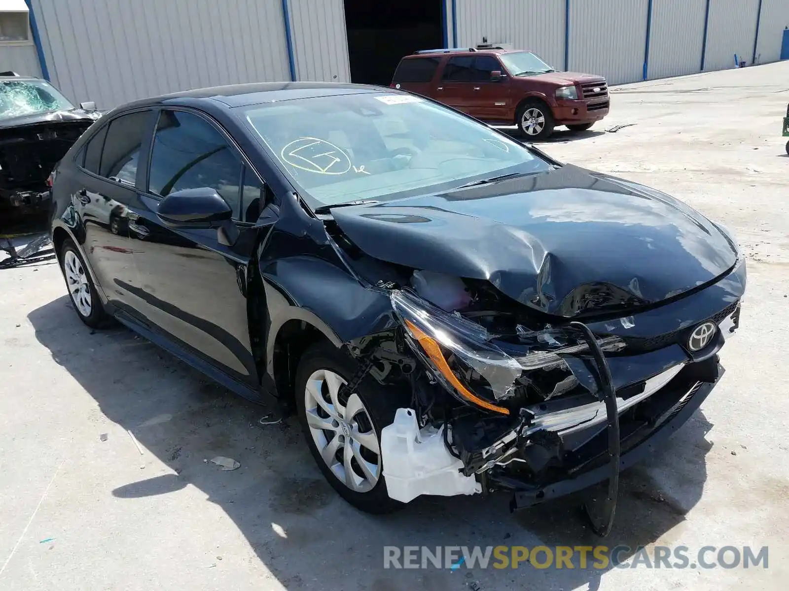 1 Photograph of a damaged car 5YFEPRAE5LP032601 TOYOTA COROLLA 2020