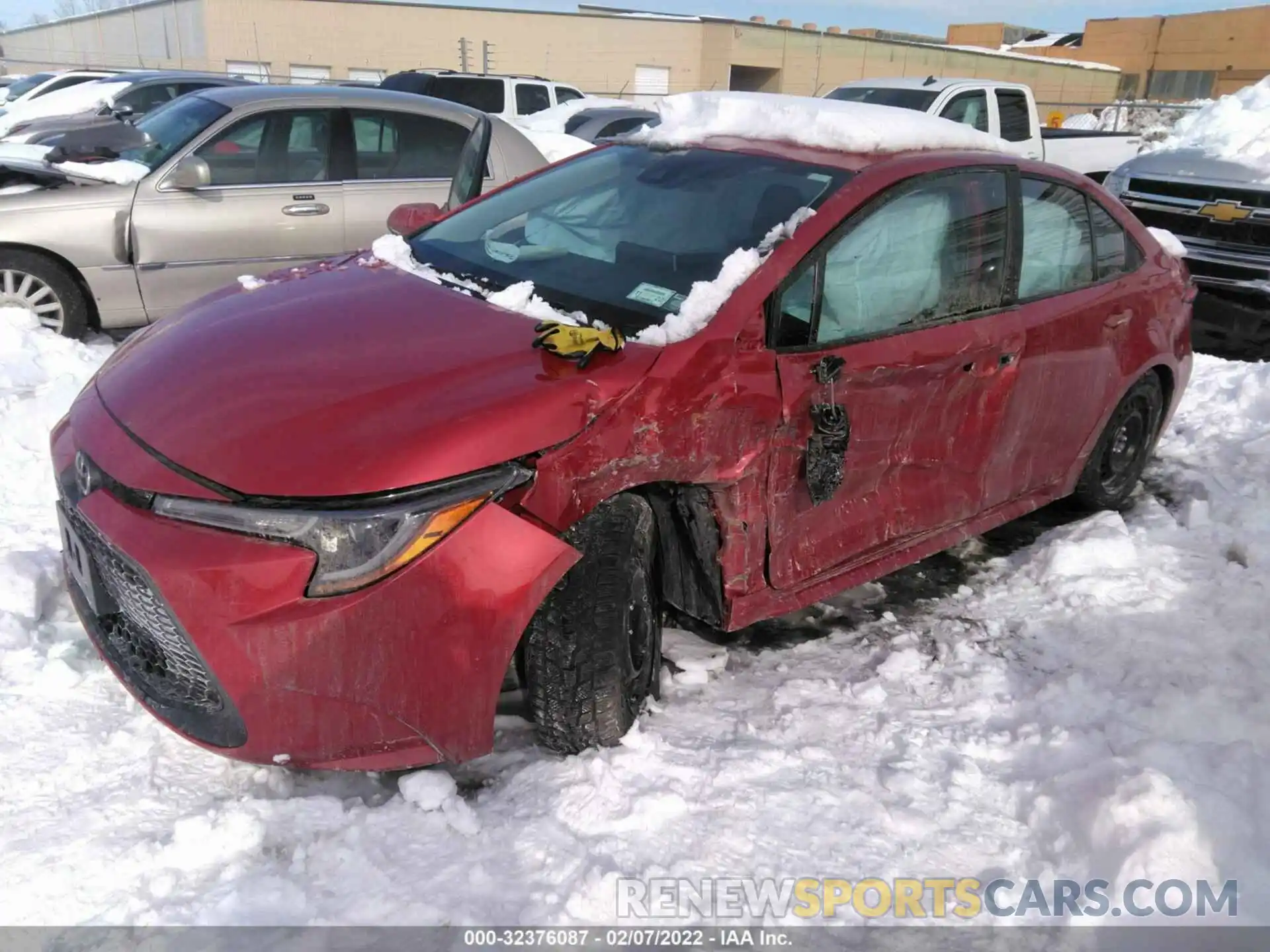 1 Photograph of a damaged car 5YFEPRAE5LP032792 TOYOTA COROLLA 2020