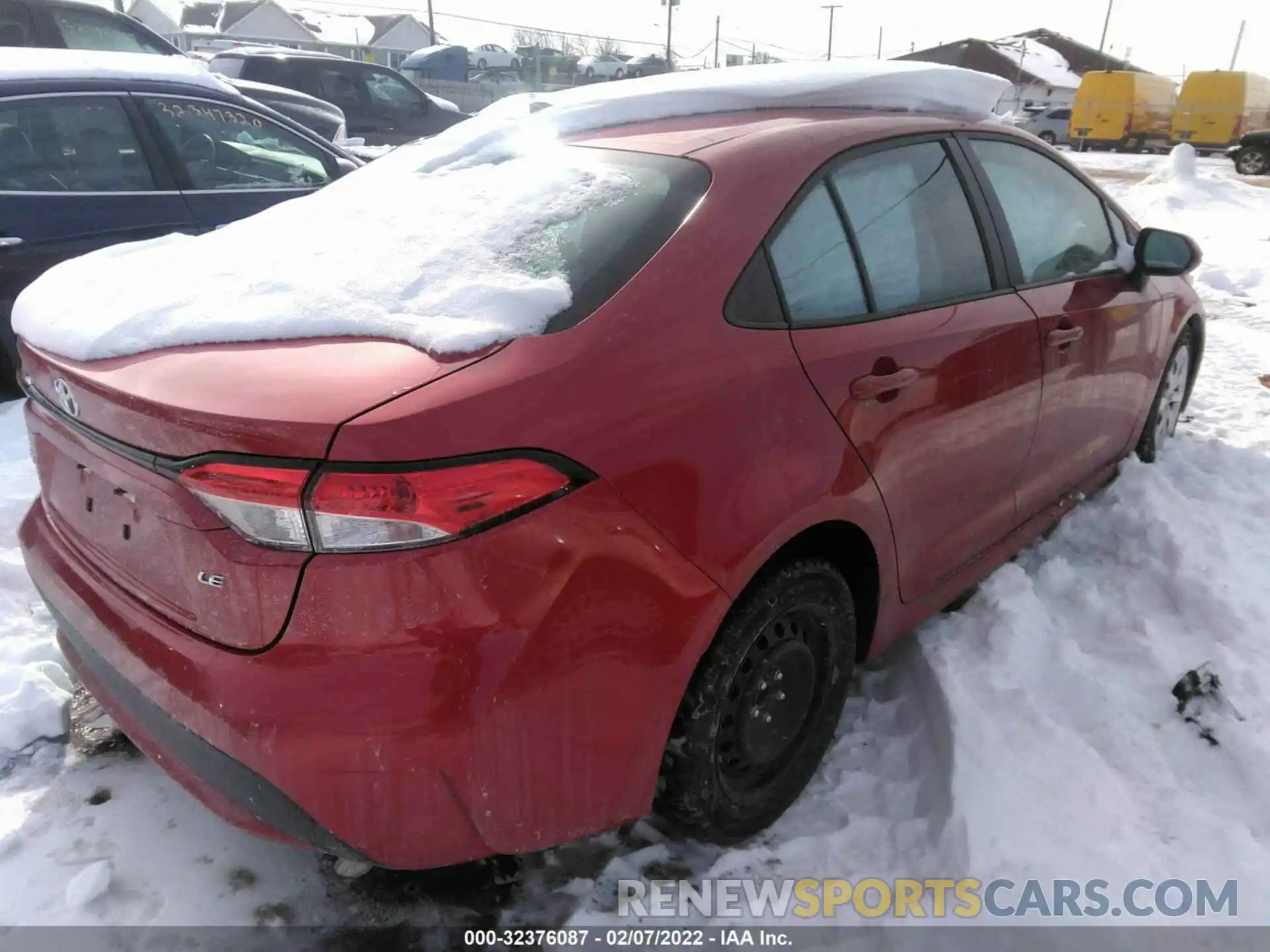 3 Photograph of a damaged car 5YFEPRAE5LP032792 TOYOTA COROLLA 2020