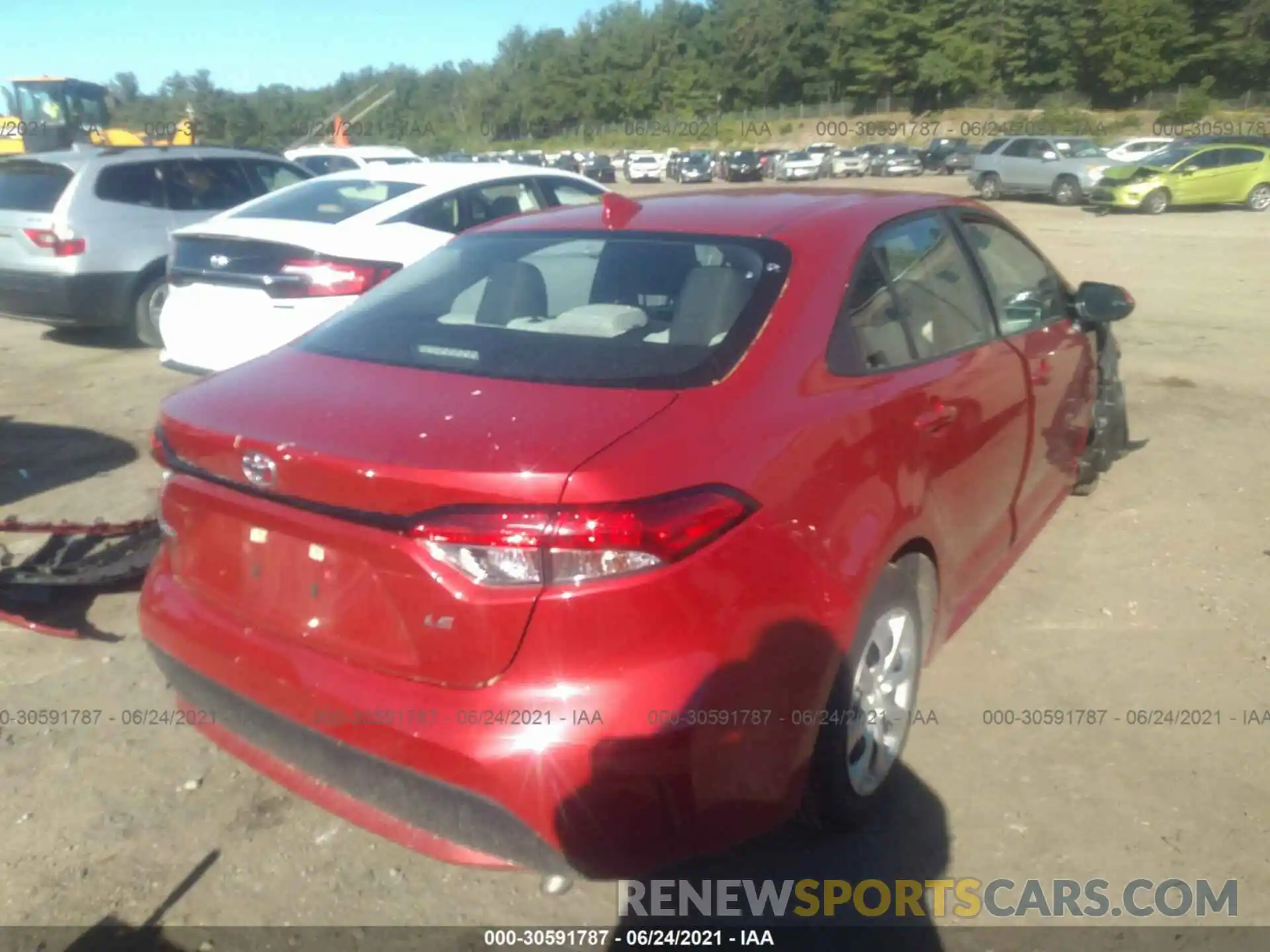 4 Photograph of a damaged car 5YFEPRAE5LP033019 TOYOTA COROLLA 2020