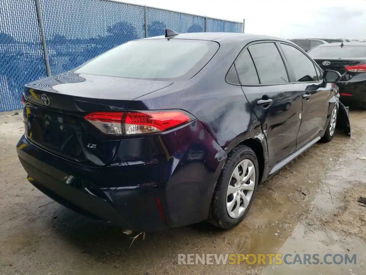 4 Photograph of a damaged car 5YFEPRAE5LP033232 TOYOTA COROLLA 2020