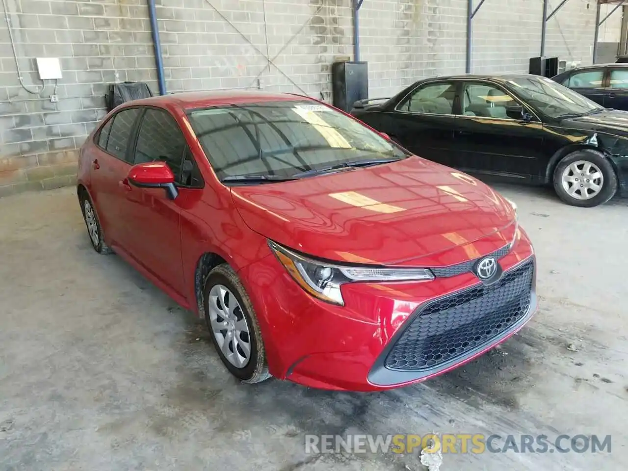 1 Photograph of a damaged car 5YFEPRAE5LP033313 TOYOTA COROLLA 2020