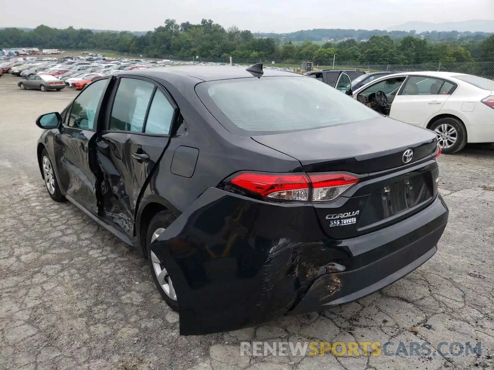 3 Photograph of a damaged car 5YFEPRAE5LP034848 TOYOTA COROLLA 2020