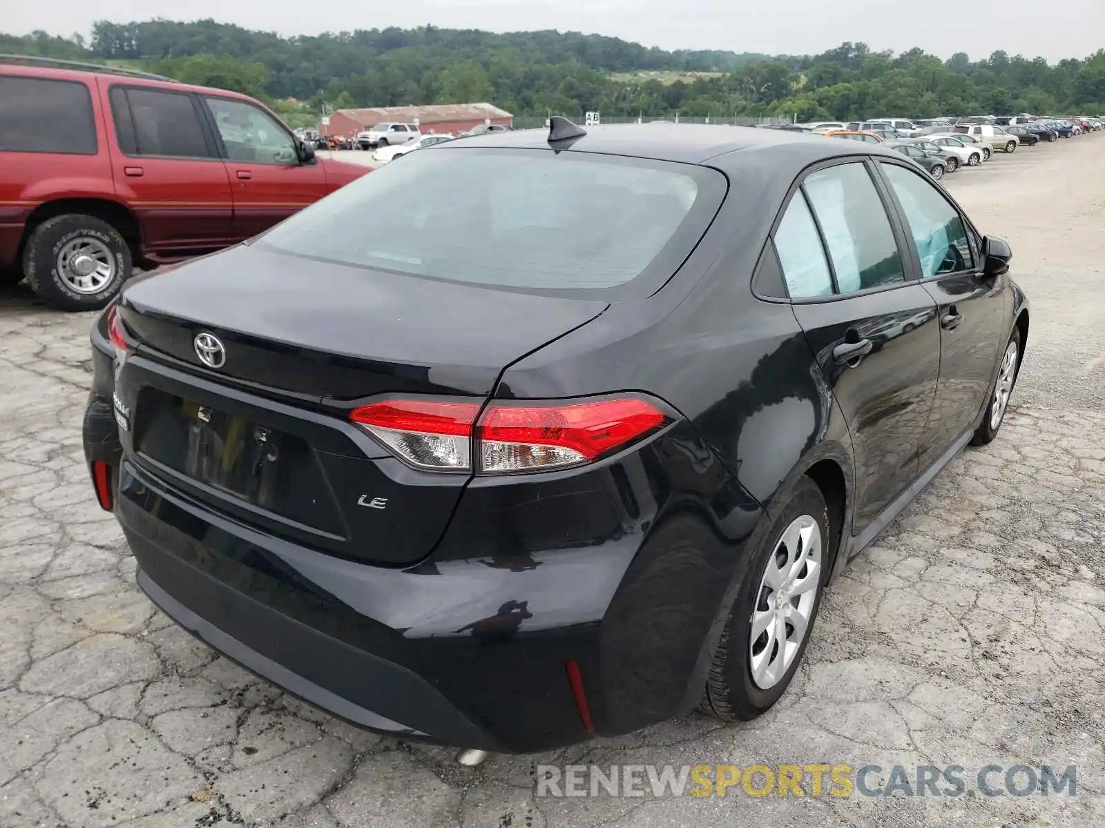 4 Photograph of a damaged car 5YFEPRAE5LP034848 TOYOTA COROLLA 2020