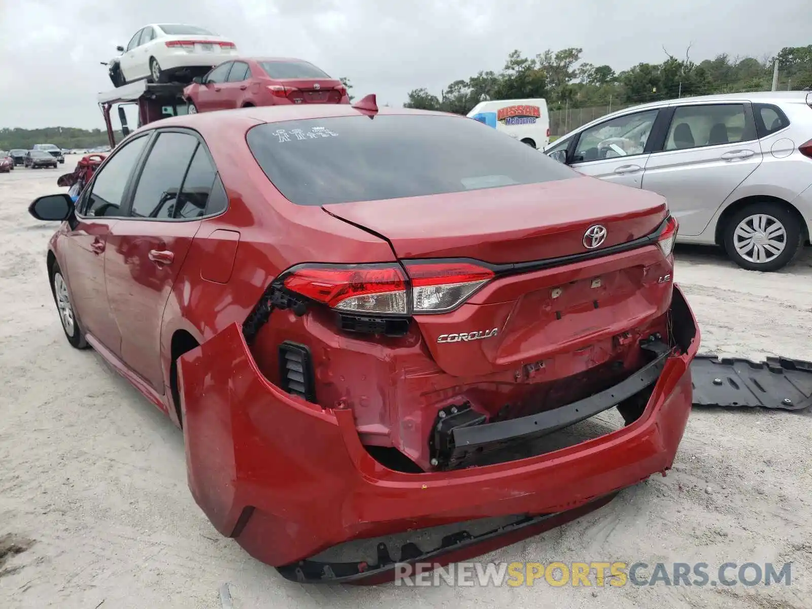 3 Photograph of a damaged car 5YFEPRAE5LP035644 TOYOTA COROLLA 2020