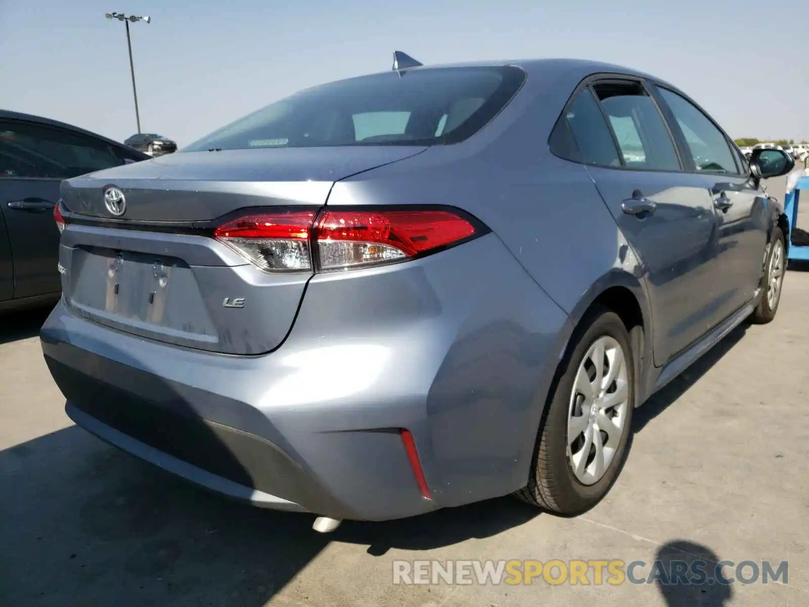 4 Photograph of a damaged car 5YFEPRAE5LP036101 TOYOTA COROLLA 2020