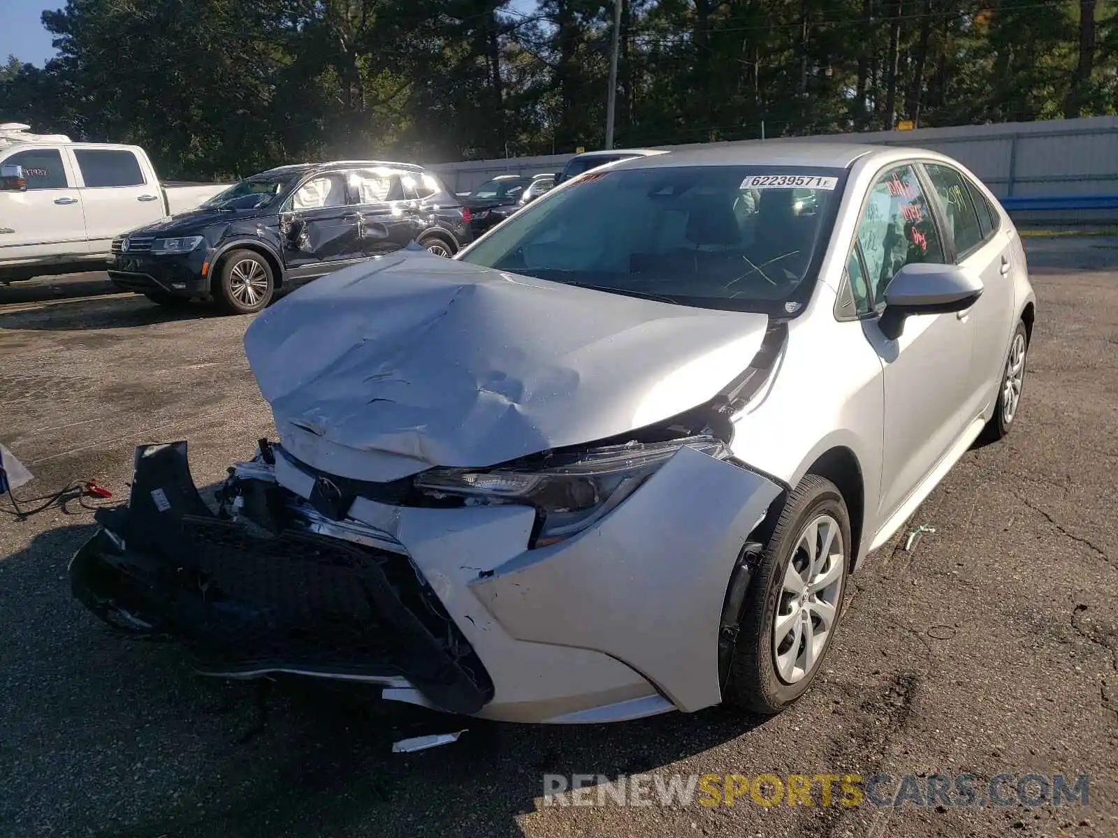 2 Photograph of a damaged car 5YFEPRAE5LP036583 TOYOTA COROLLA 2020