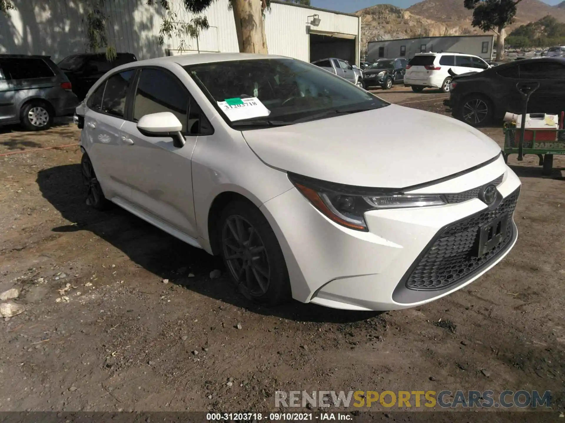 1 Photograph of a damaged car 5YFEPRAE5LP036938 TOYOTA COROLLA 2020