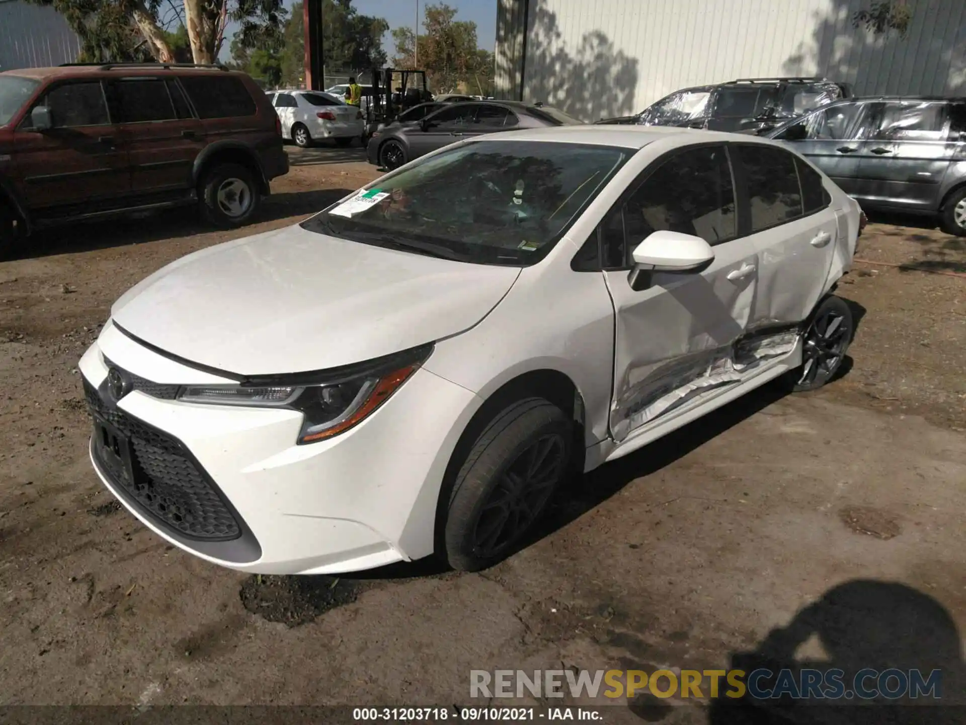 2 Photograph of a damaged car 5YFEPRAE5LP036938 TOYOTA COROLLA 2020