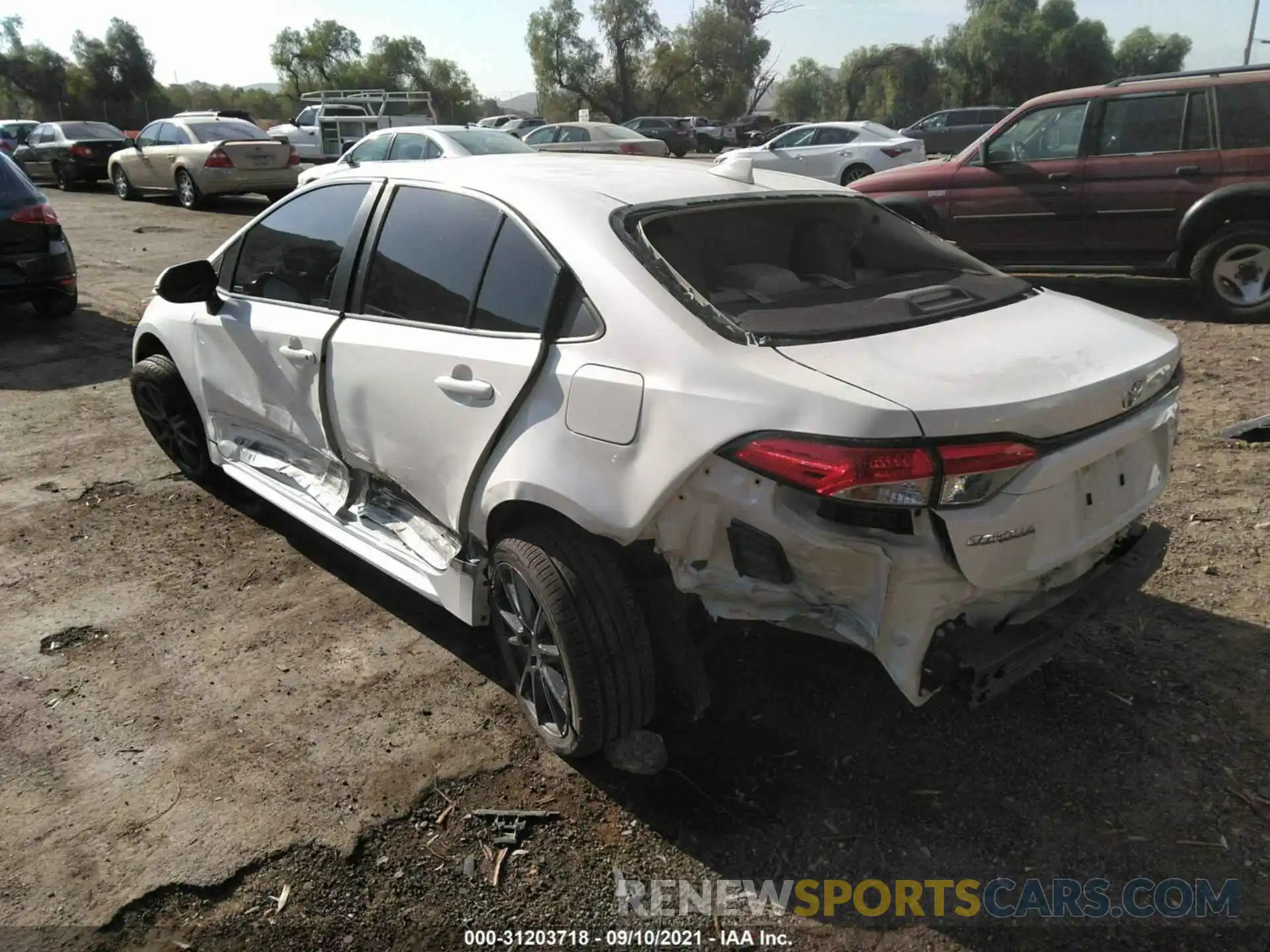 3 Photograph of a damaged car 5YFEPRAE5LP036938 TOYOTA COROLLA 2020