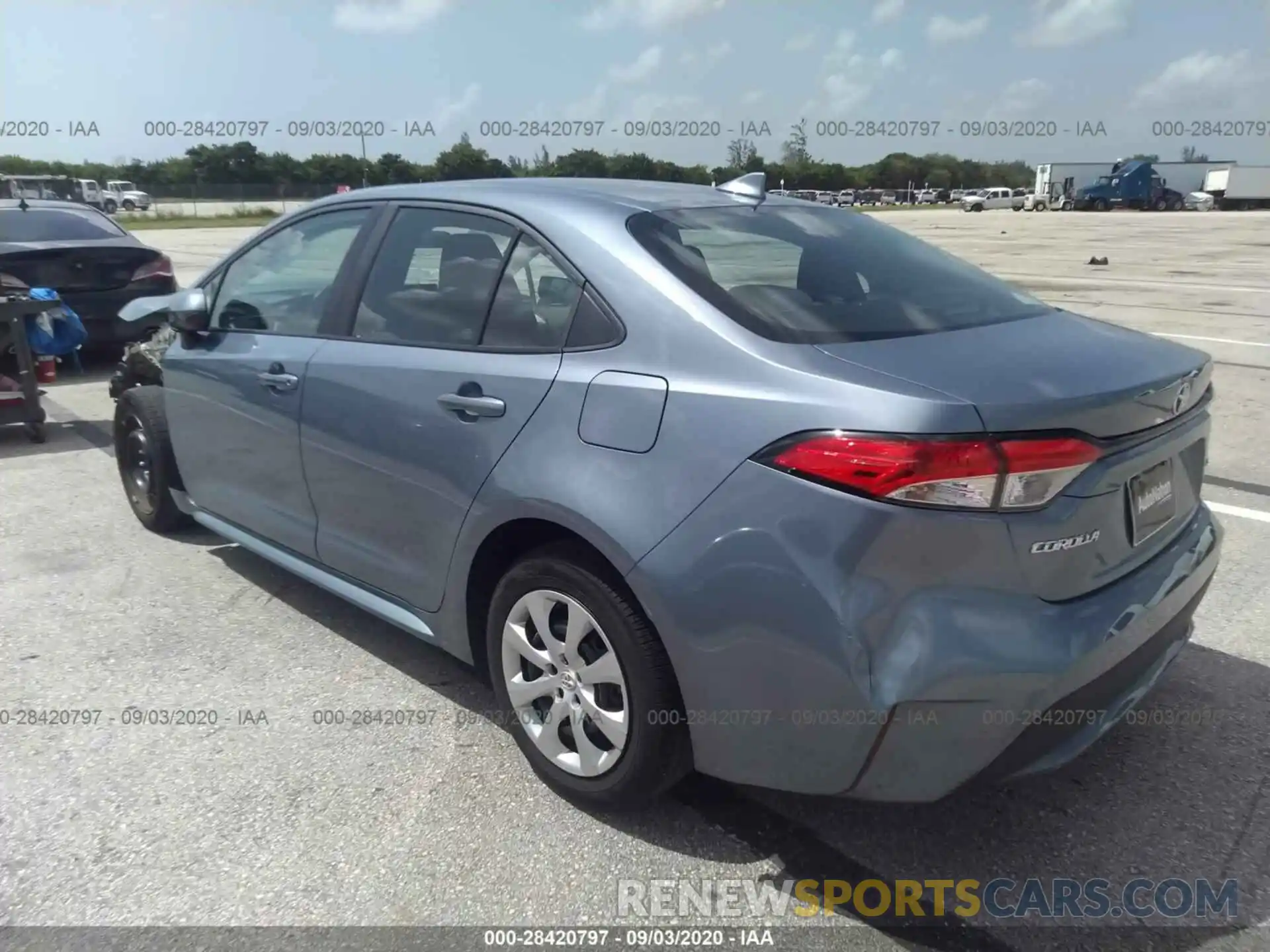 3 Photograph of a damaged car 5YFEPRAE5LP037359 TOYOTA COROLLA 2020