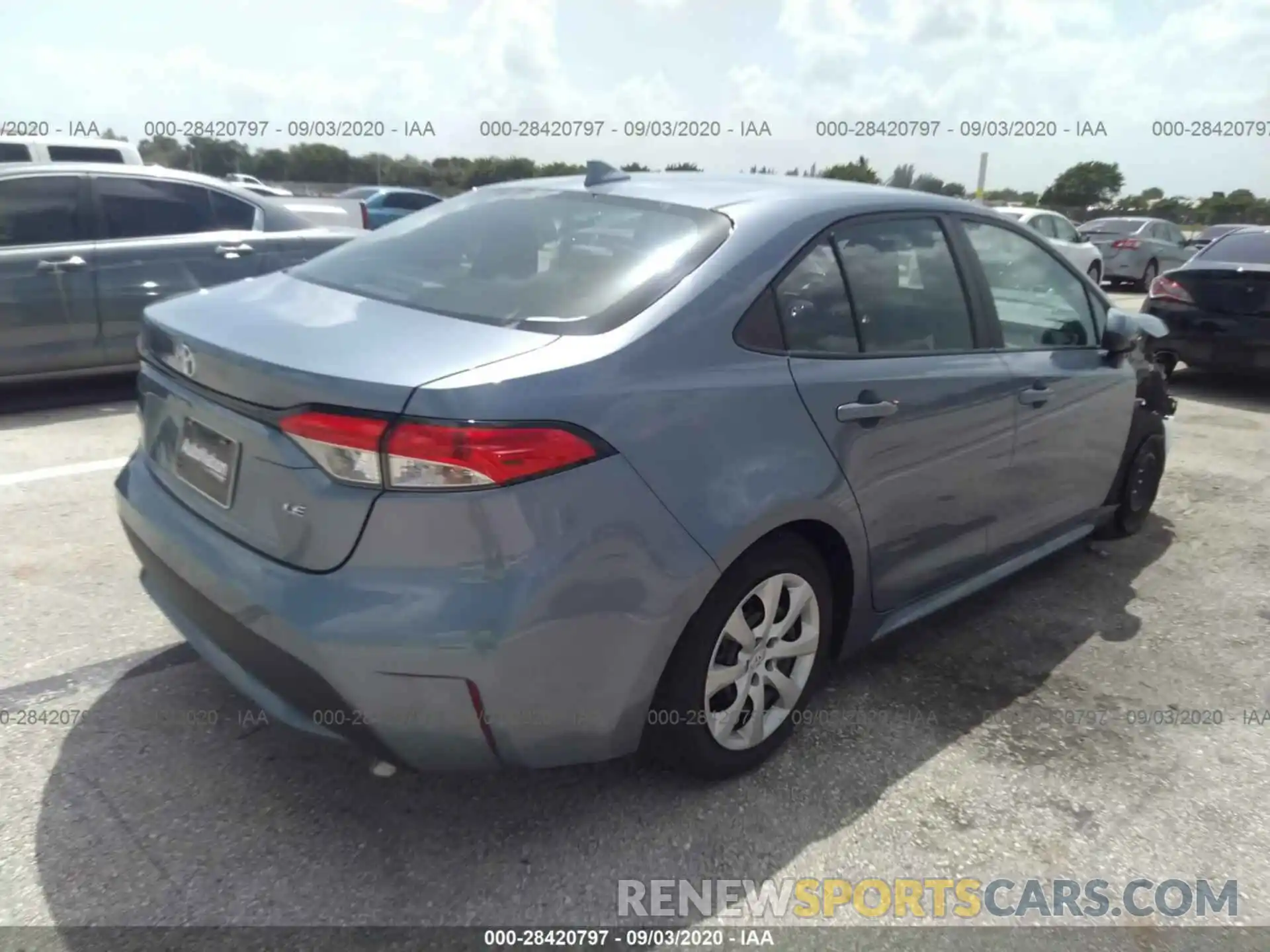 4 Photograph of a damaged car 5YFEPRAE5LP037359 TOYOTA COROLLA 2020