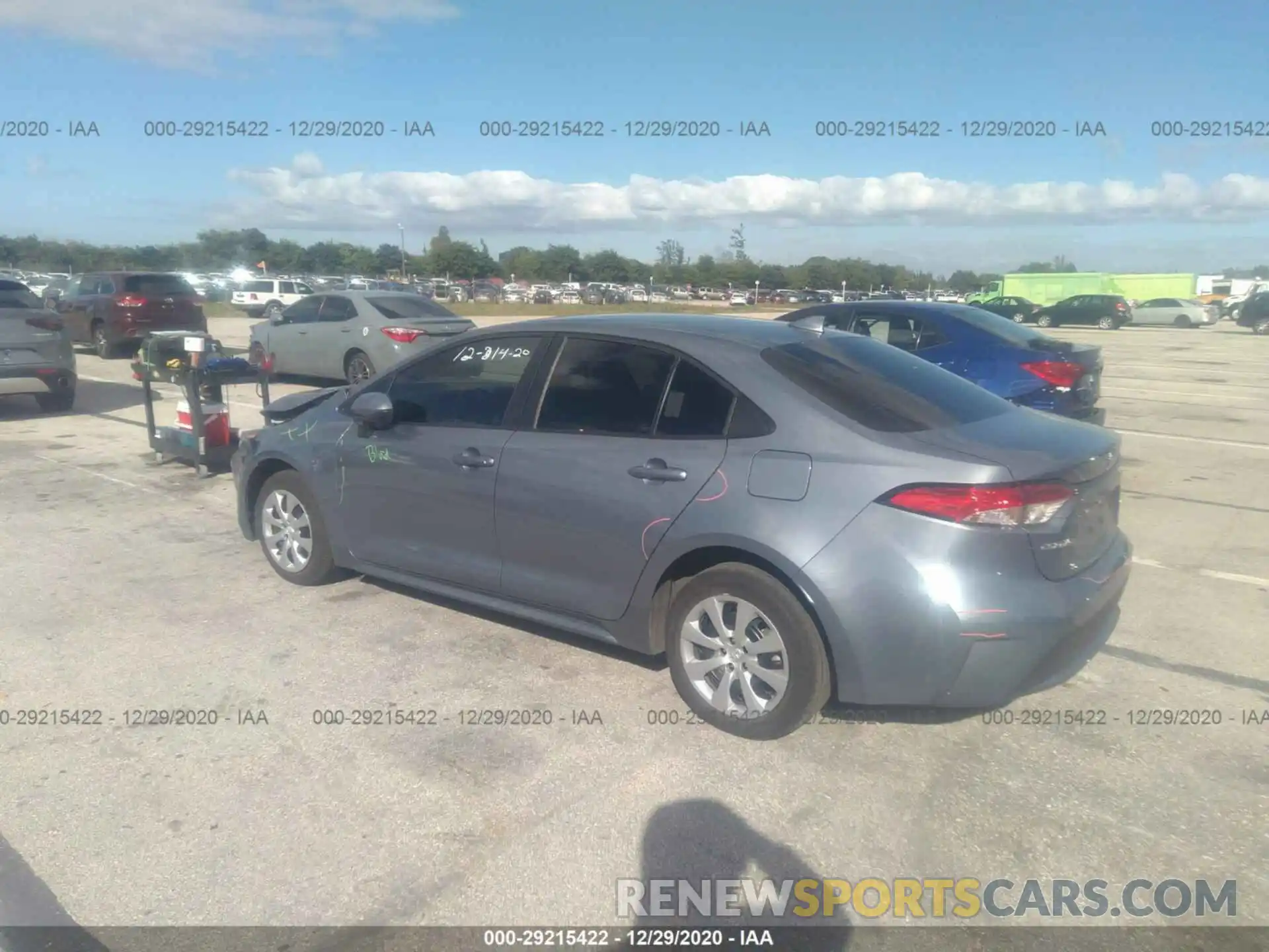 3 Photograph of a damaged car 5YFEPRAE5LP041542 TOYOTA COROLLA 2020