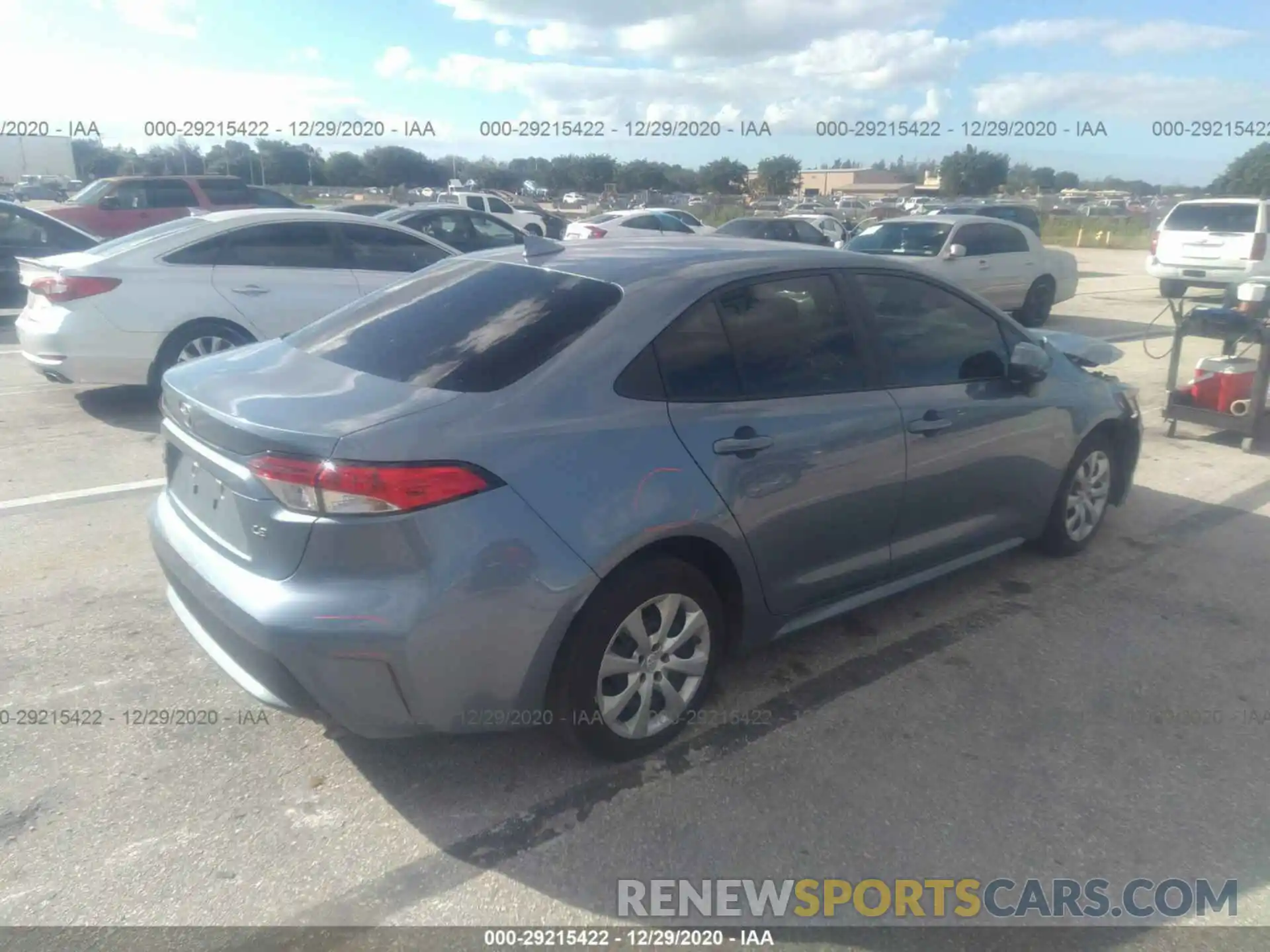 4 Photograph of a damaged car 5YFEPRAE5LP041542 TOYOTA COROLLA 2020