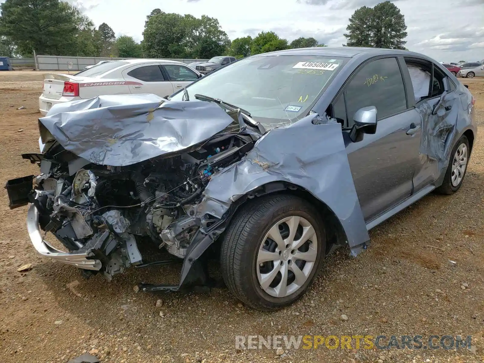 2 Photograph of a damaged car 5YFEPRAE5LP042755 TOYOTA COROLLA 2020