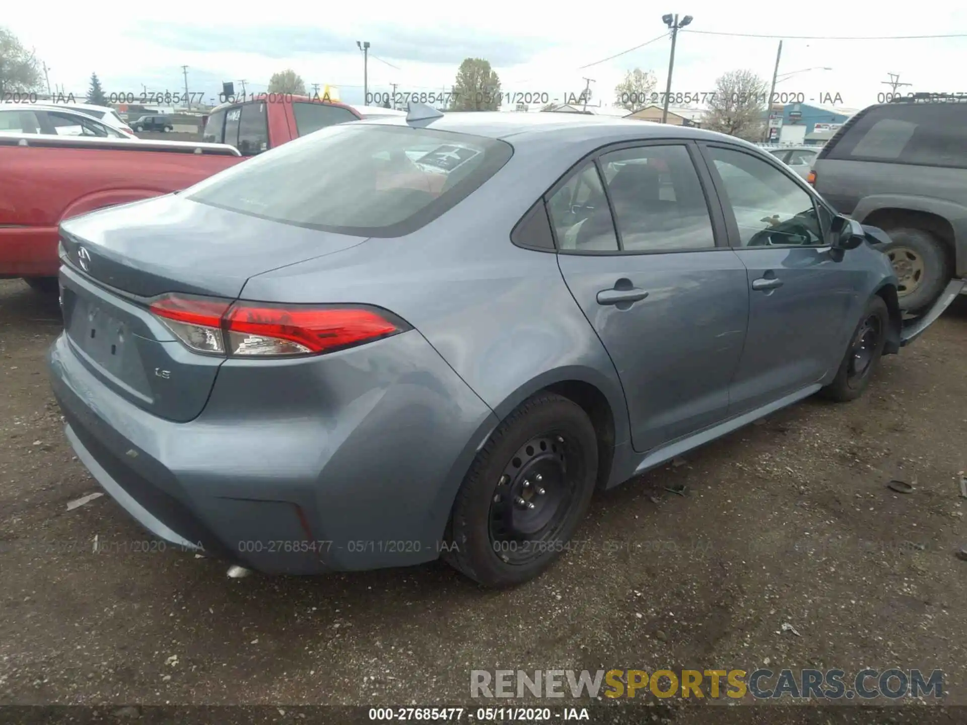 4 Photograph of a damaged car 5YFEPRAE5LP043646 TOYOTA COROLLA 2020