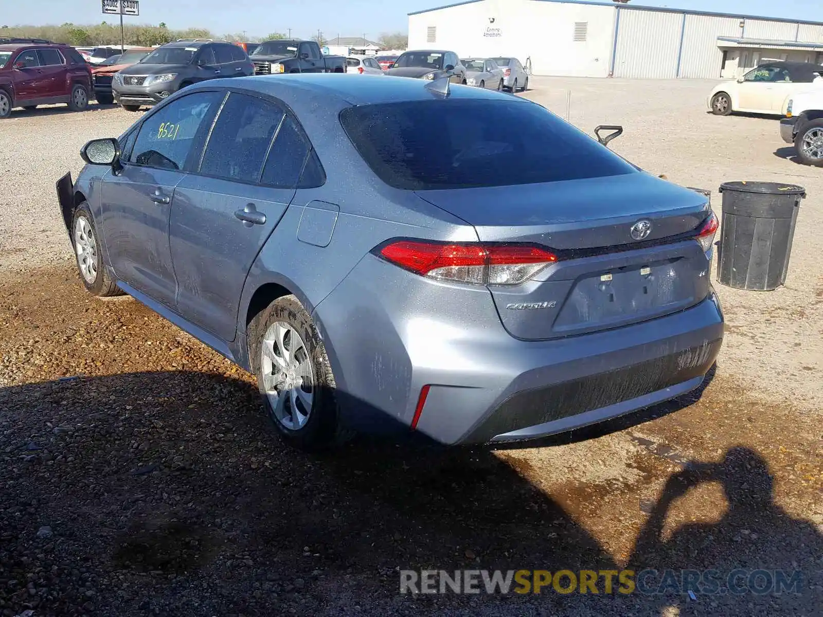 3 Photograph of a damaged car 5YFEPRAE5LP043727 TOYOTA COROLLA 2020