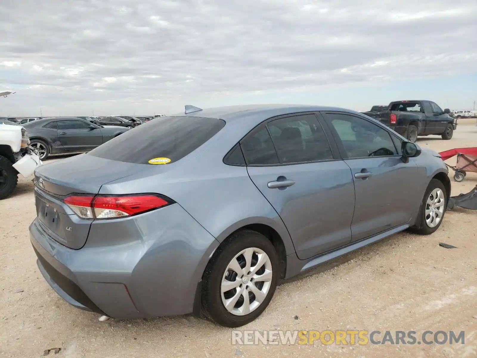 4 Photograph of a damaged car 5YFEPRAE5LP044716 TOYOTA COROLLA 2020