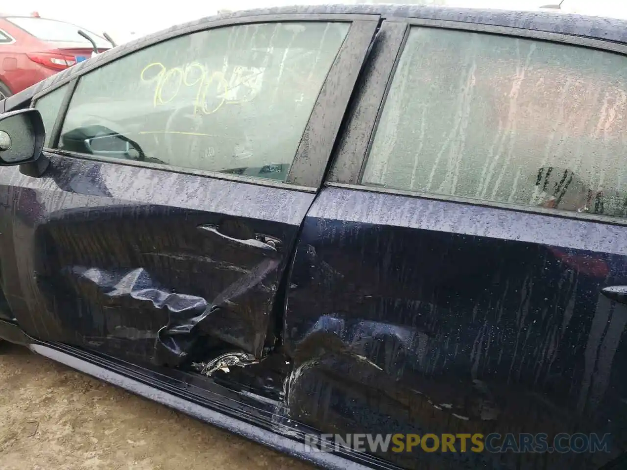 9 Photograph of a damaged car 5YFEPRAE5LP045672 TOYOTA COROLLA 2020