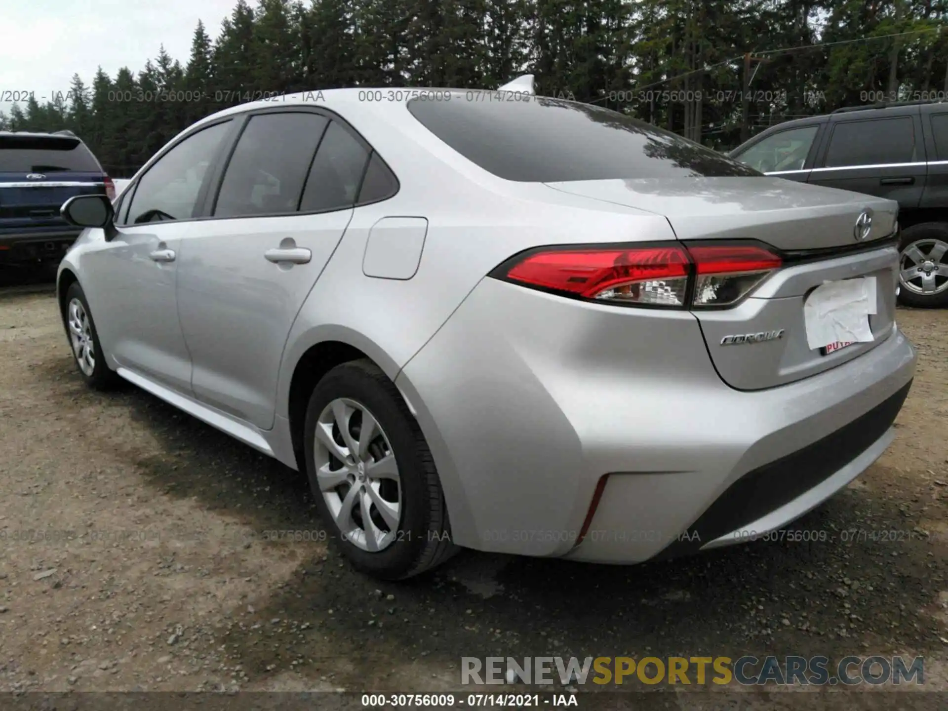 3 Photograph of a damaged car 5YFEPRAE5LP045820 TOYOTA COROLLA 2020