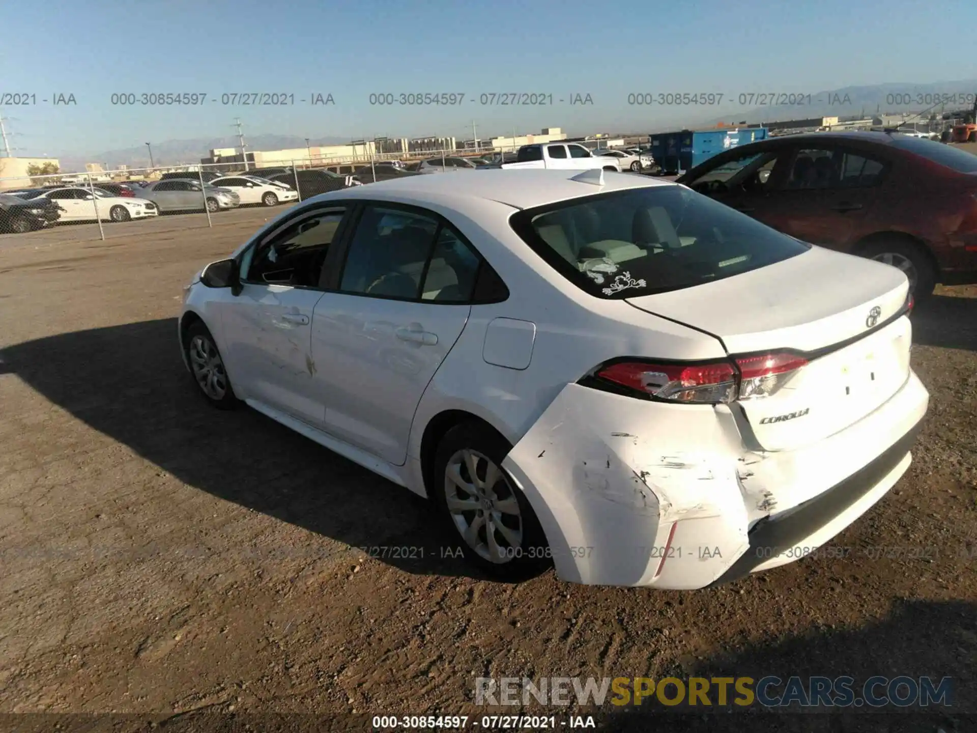 3 Photograph of a damaged car 5YFEPRAE5LP047955 TOYOTA COROLLA 2020