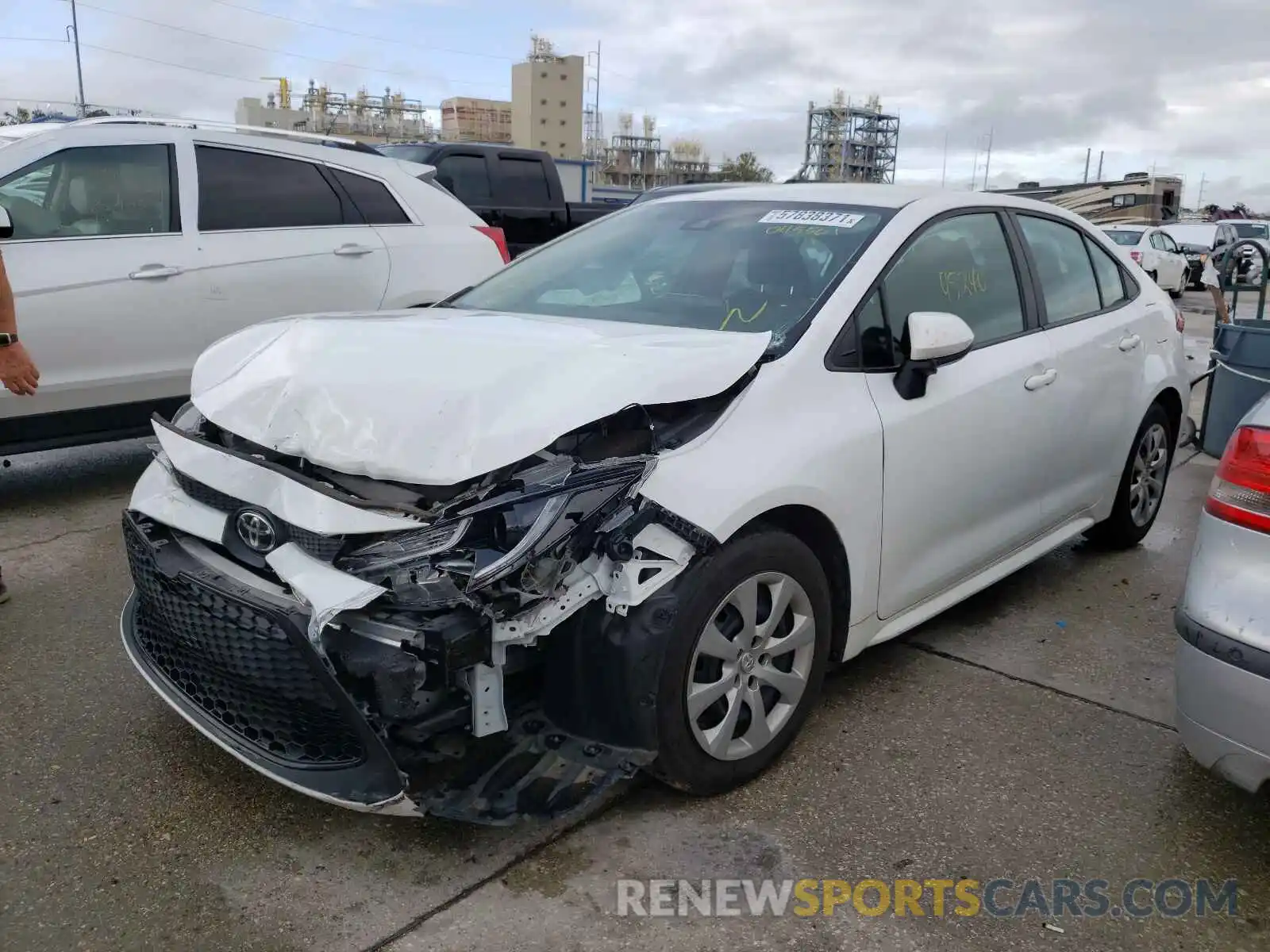 2 Photograph of a damaged car 5YFEPRAE5LP049561 TOYOTA COROLLA 2020