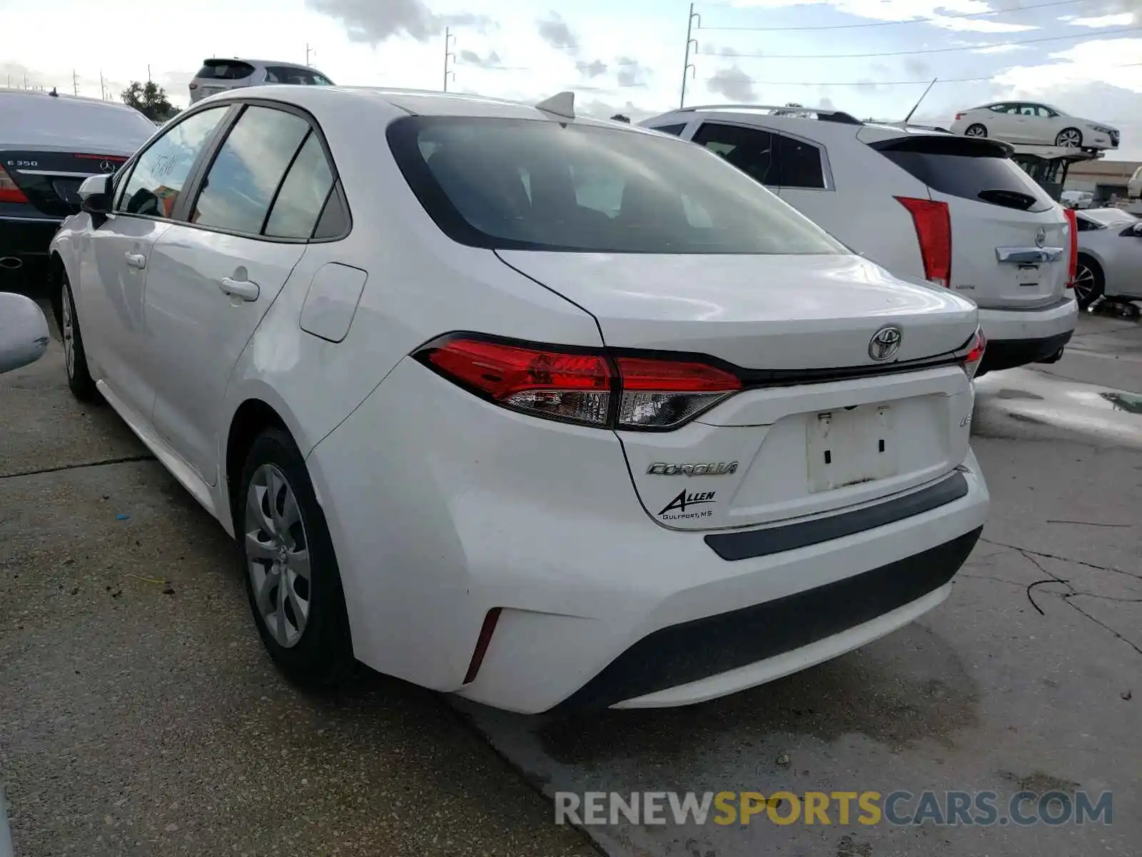 3 Photograph of a damaged car 5YFEPRAE5LP049561 TOYOTA COROLLA 2020