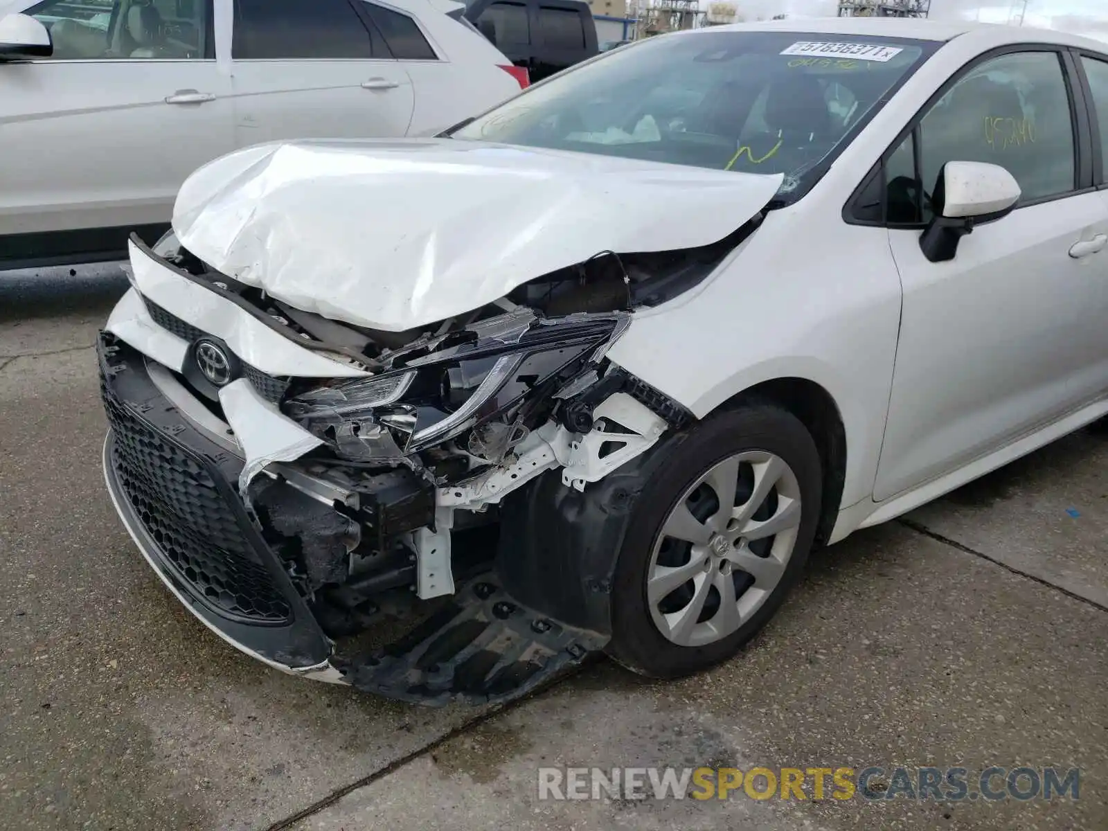 9 Photograph of a damaged car 5YFEPRAE5LP049561 TOYOTA COROLLA 2020