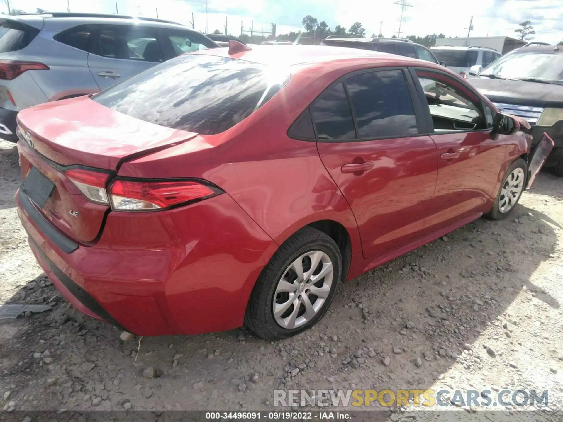 4 Photograph of a damaged car 5YFEPRAE5LP049866 TOYOTA COROLLA 2020