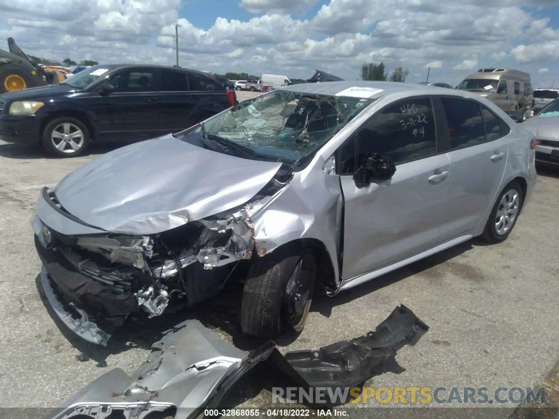 2 Photograph of a damaged car 5YFEPRAE5LP051620 TOYOTA COROLLA 2020