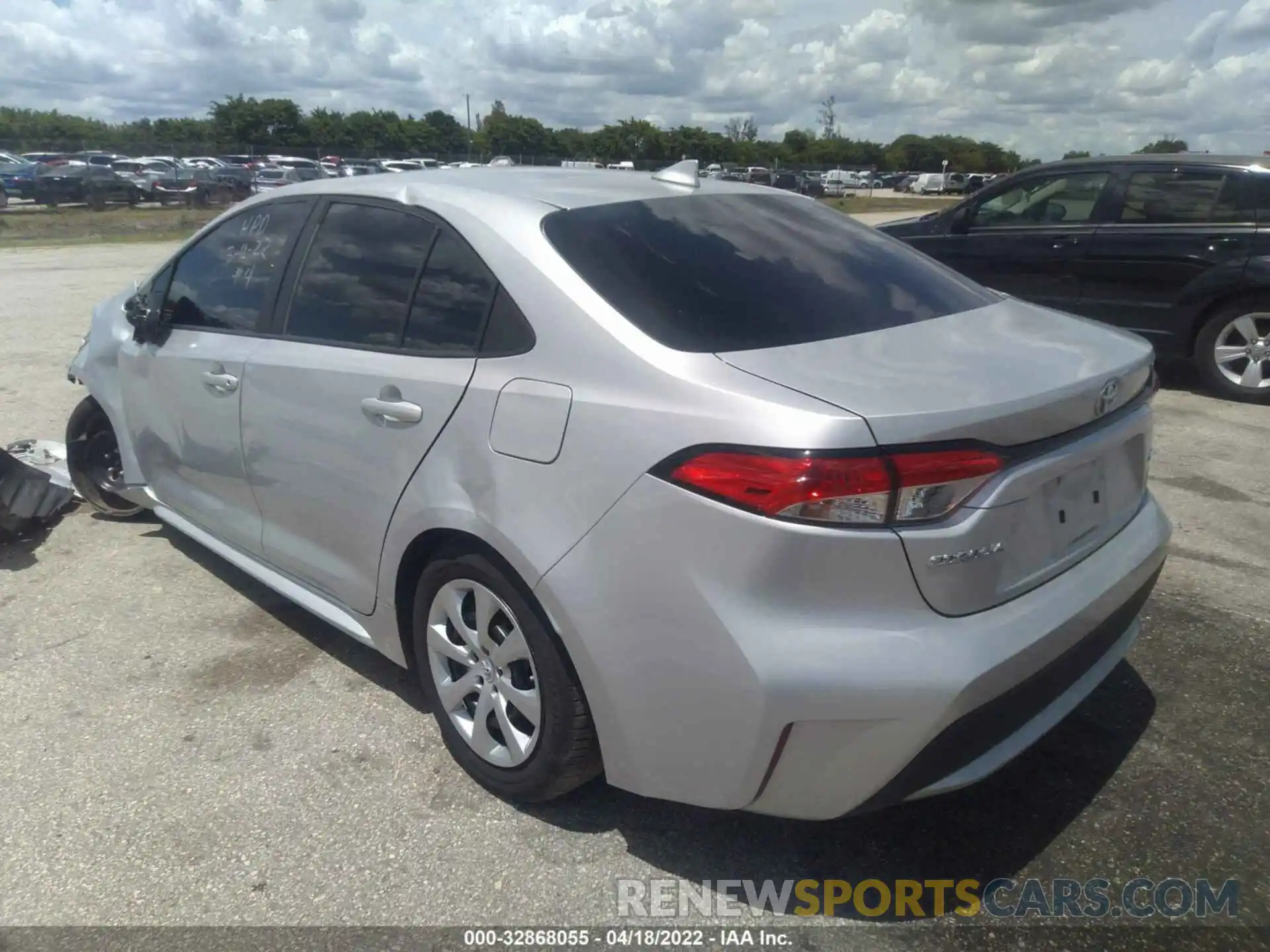 3 Photograph of a damaged car 5YFEPRAE5LP051620 TOYOTA COROLLA 2020