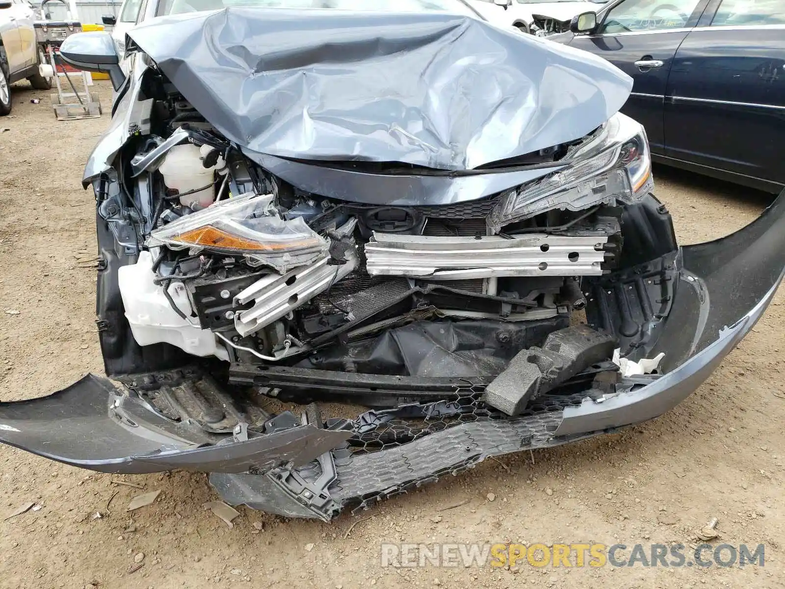 9 Photograph of a damaged car 5YFEPRAE5LP052086 TOYOTA COROLLA 2020