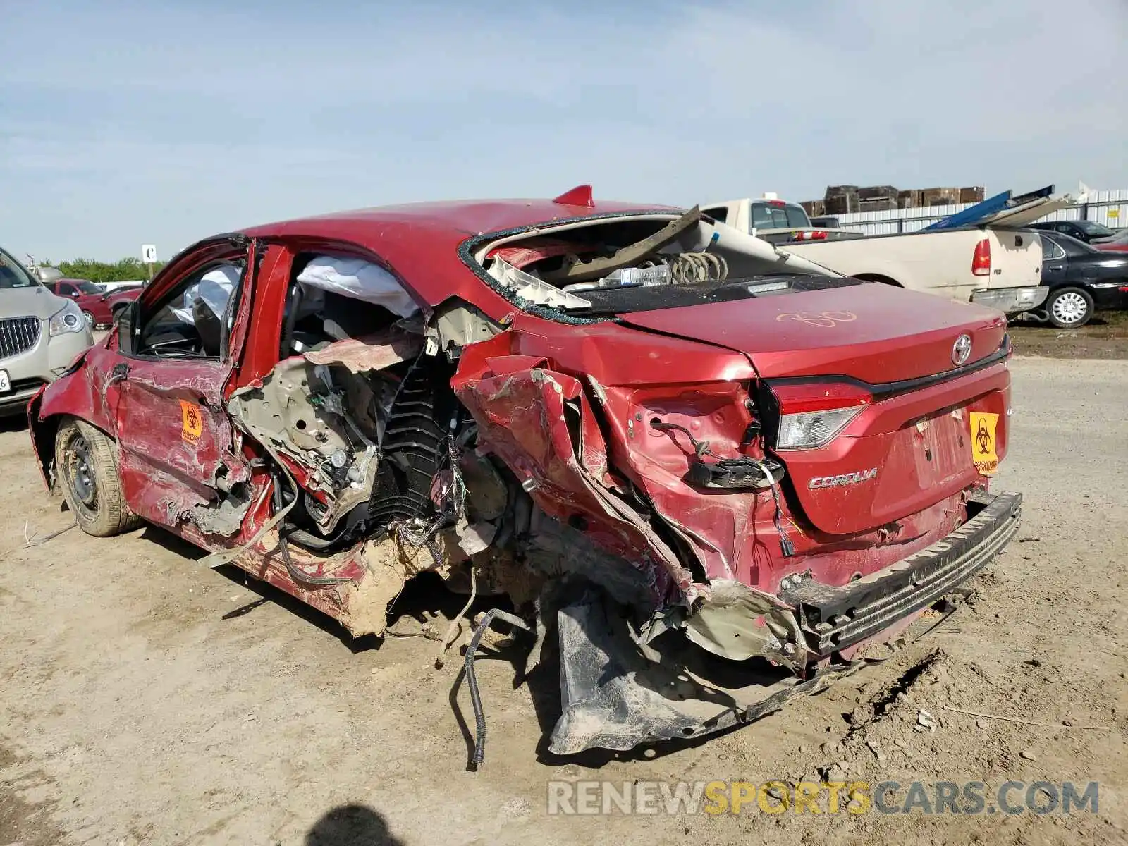 3 Фотография поврежденного автомобиля 5YFEPRAE5LP055182 TOYOTA COROLLA 2020