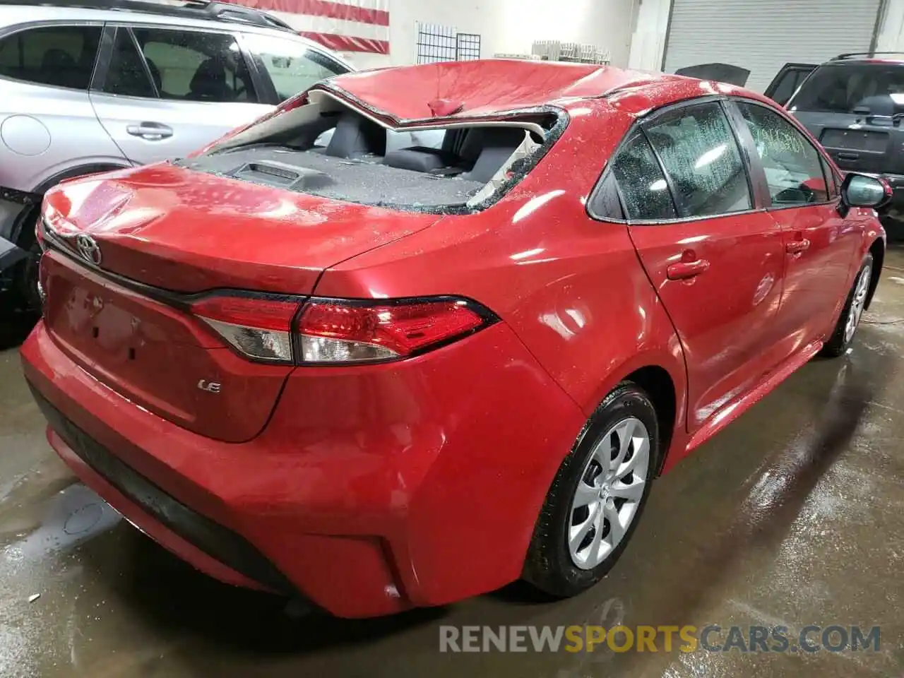 4 Photograph of a damaged car 5YFEPRAE5LP055778 TOYOTA COROLLA 2020