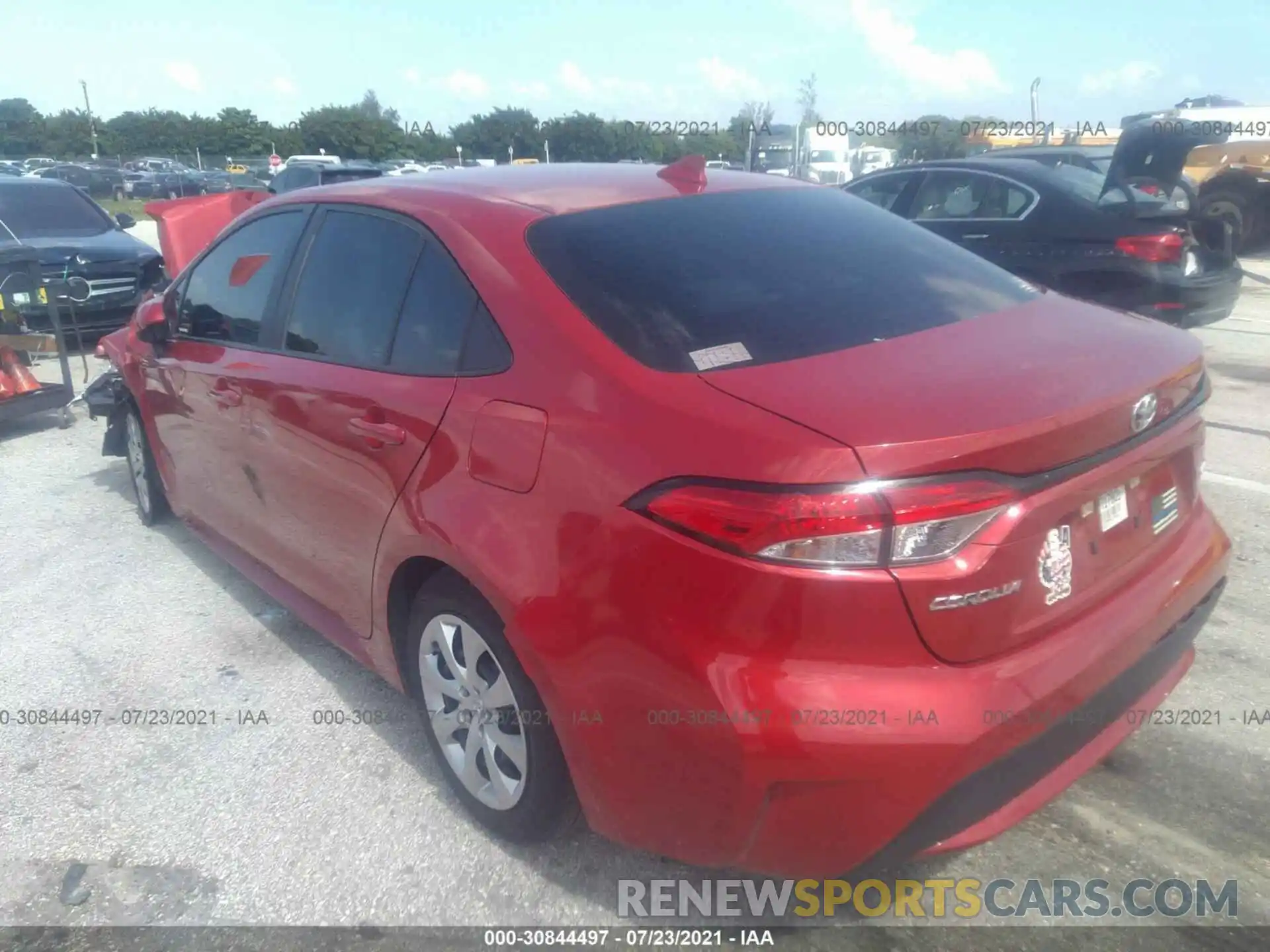 3 Photograph of a damaged car 5YFEPRAE5LP056137 TOYOTA COROLLA 2020