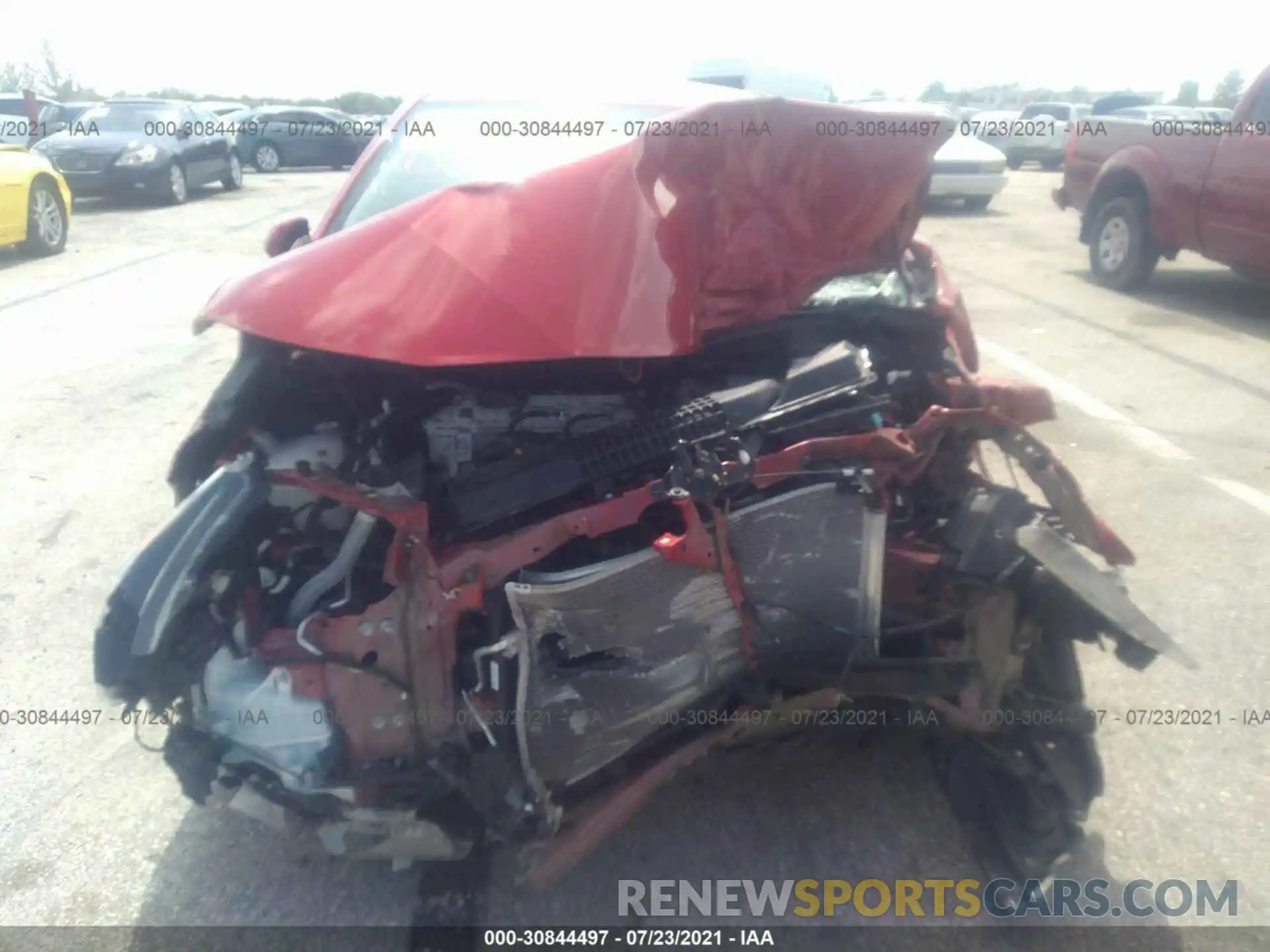 6 Photograph of a damaged car 5YFEPRAE5LP056137 TOYOTA COROLLA 2020