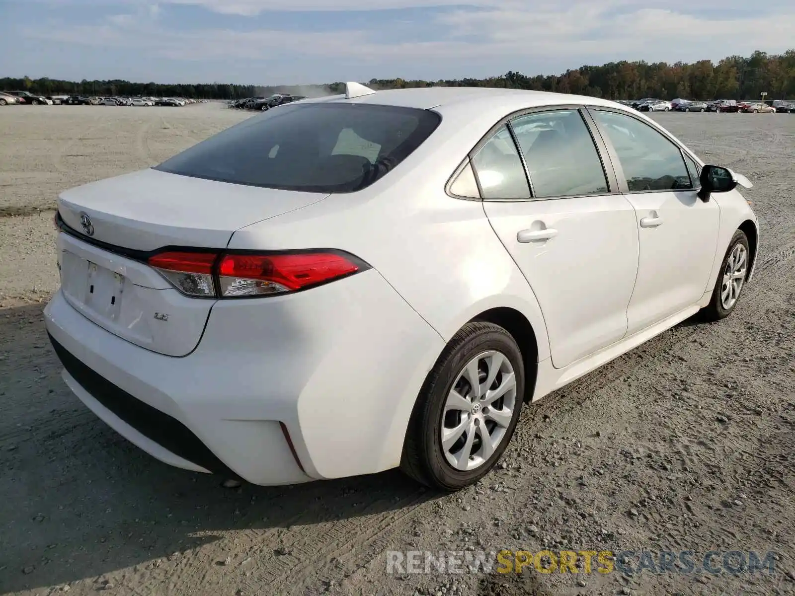 4 Photograph of a damaged car 5YFEPRAE5LP058891 TOYOTA COROLLA 2020