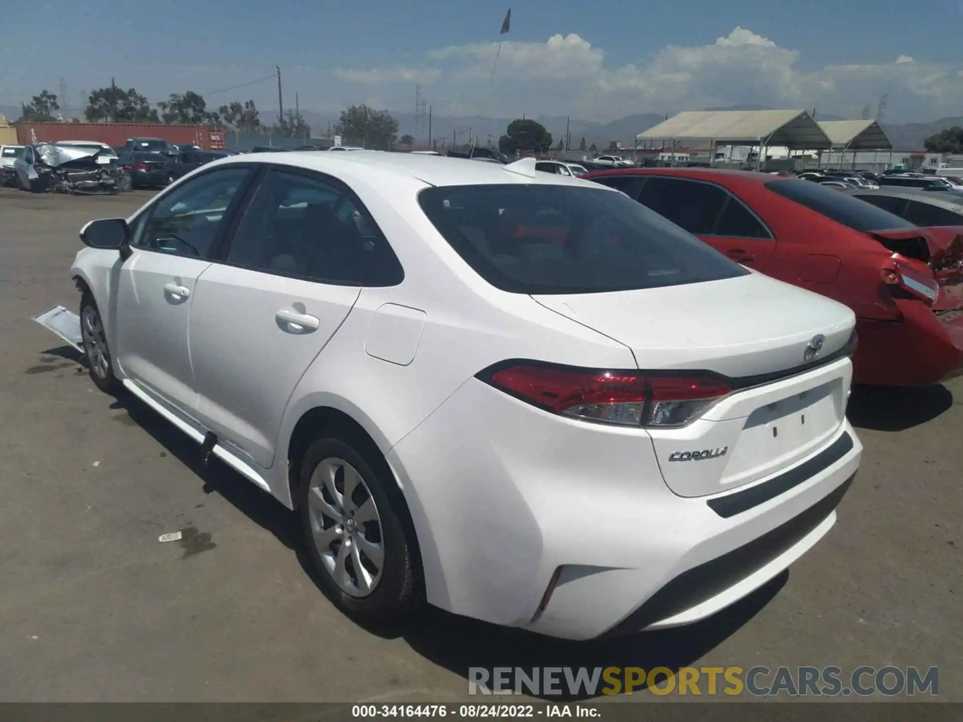 3 Photograph of a damaged car 5YFEPRAE5LP059331 TOYOTA COROLLA 2020