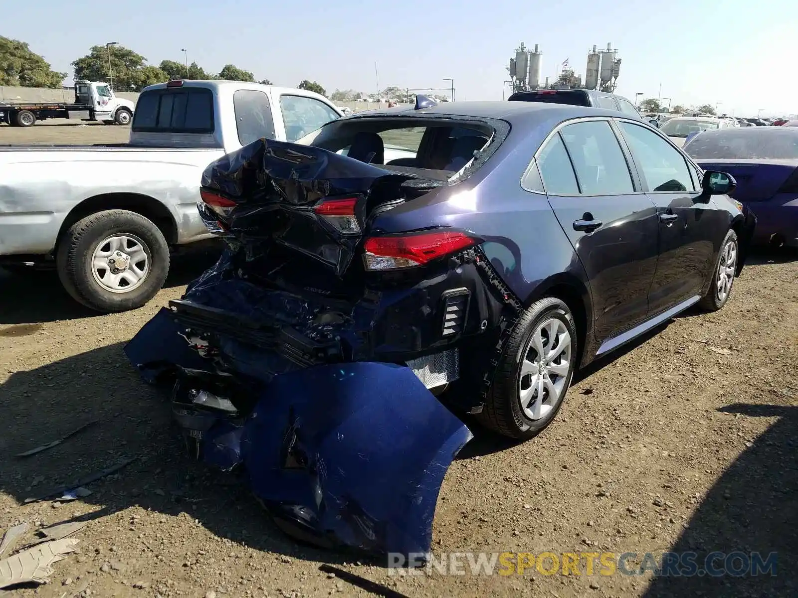 4 Photograph of a damaged car 5YFEPRAE5LP059863 TOYOTA COROLLA 2020