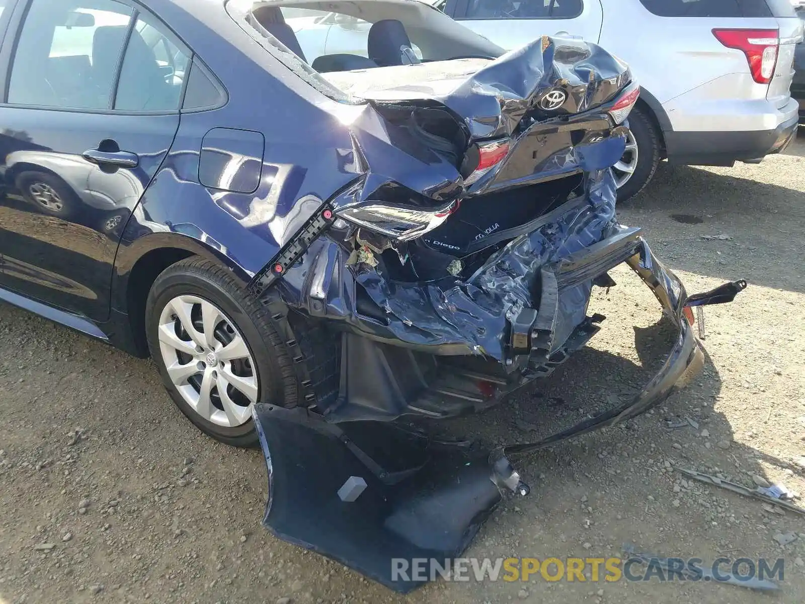 9 Photograph of a damaged car 5YFEPRAE5LP059863 TOYOTA COROLLA 2020