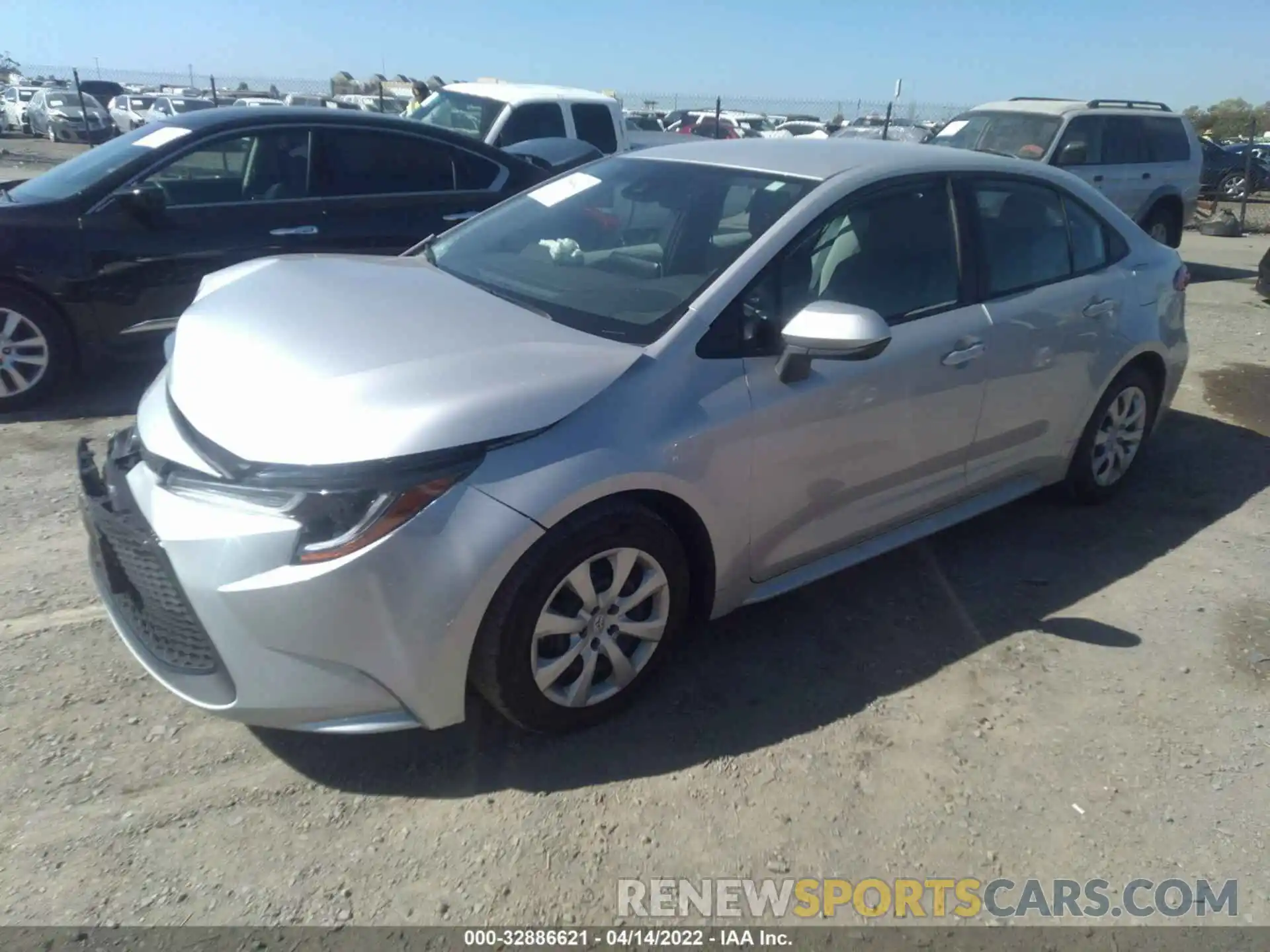 2 Photograph of a damaged car 5YFEPRAE5LP061239 TOYOTA COROLLA 2020