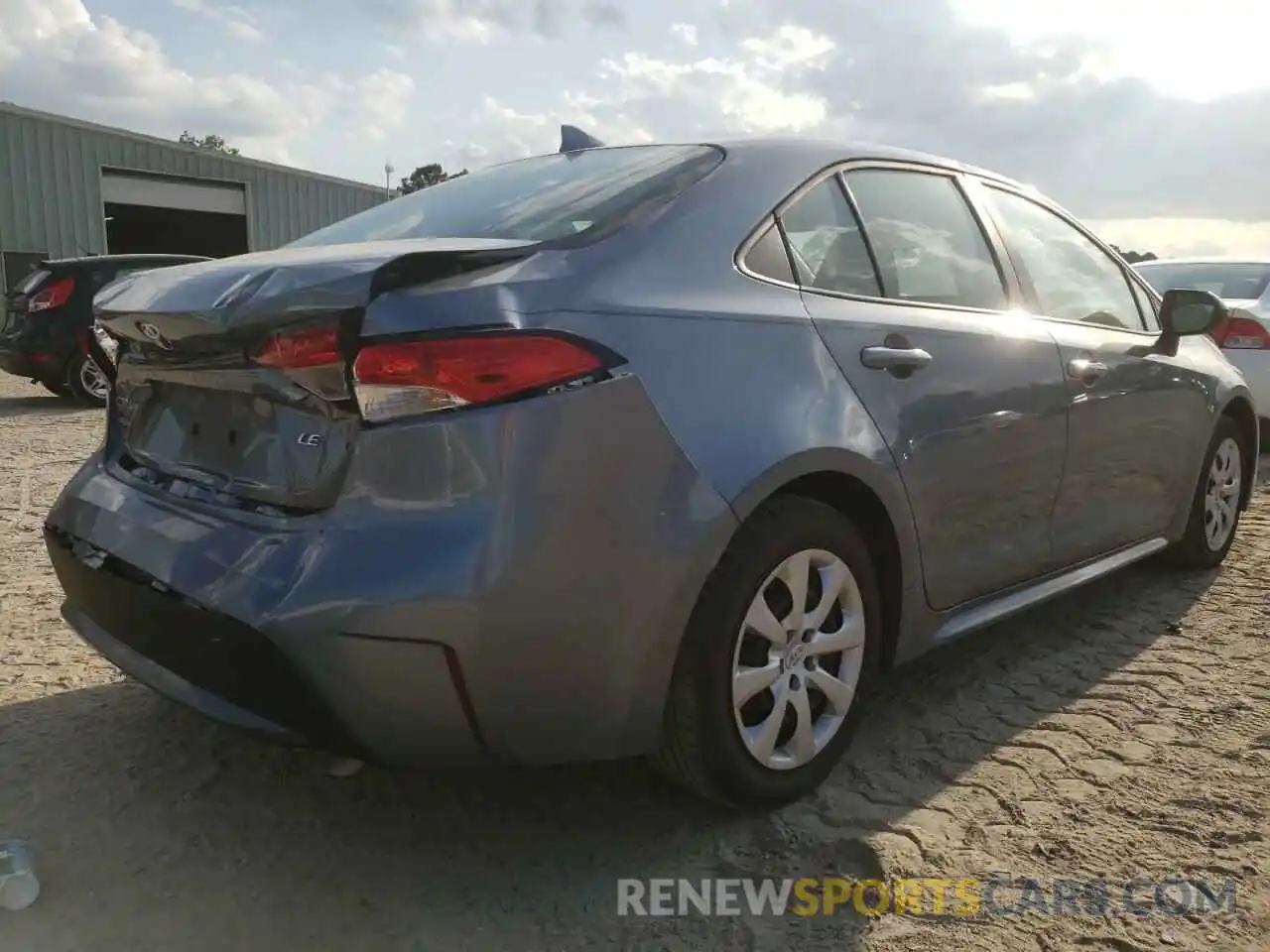 4 Photograph of a damaged car 5YFEPRAE5LP062990 TOYOTA COROLLA 2020