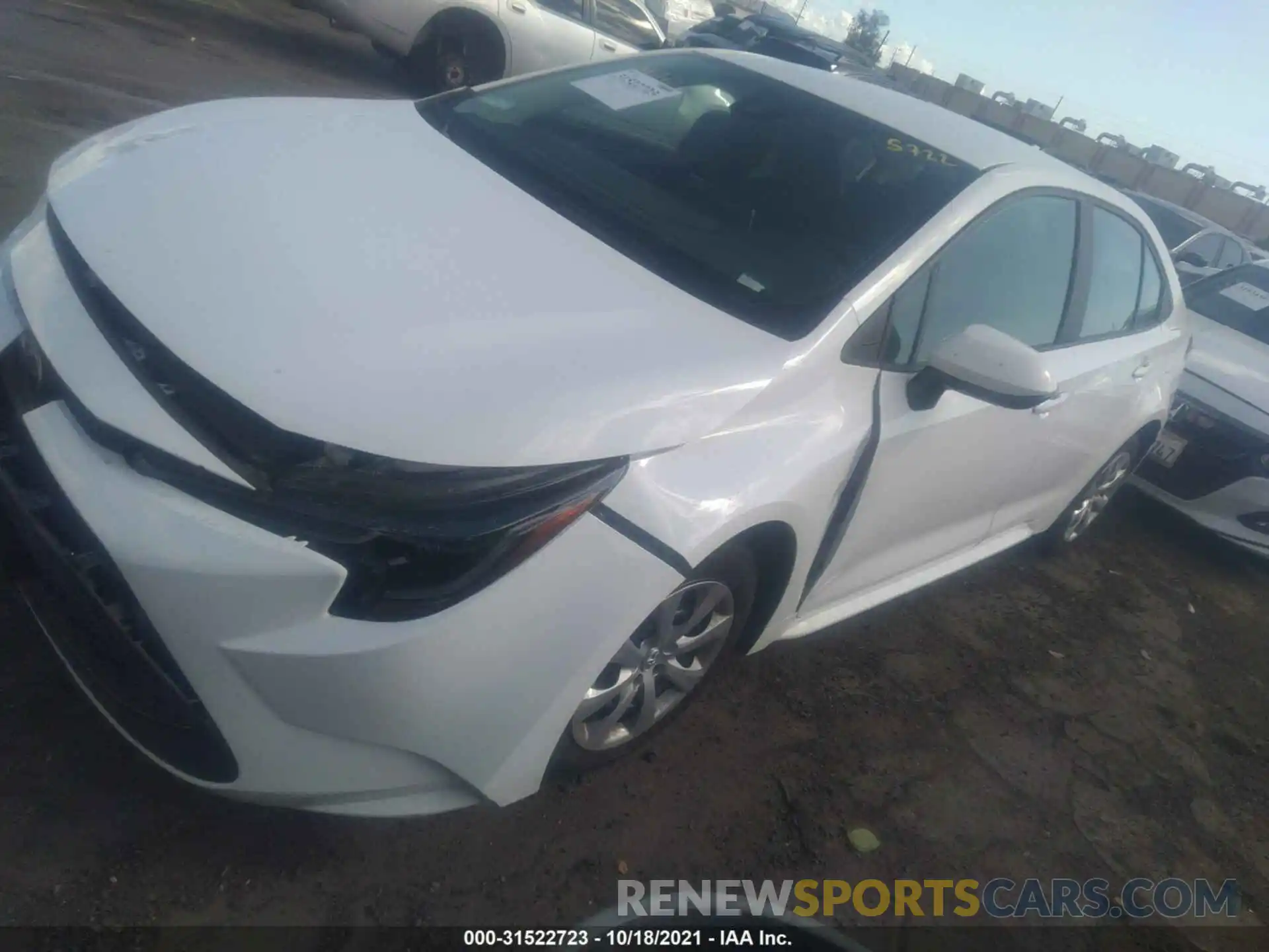 2 Photograph of a damaged car 5YFEPRAE5LP063346 TOYOTA COROLLA 2020