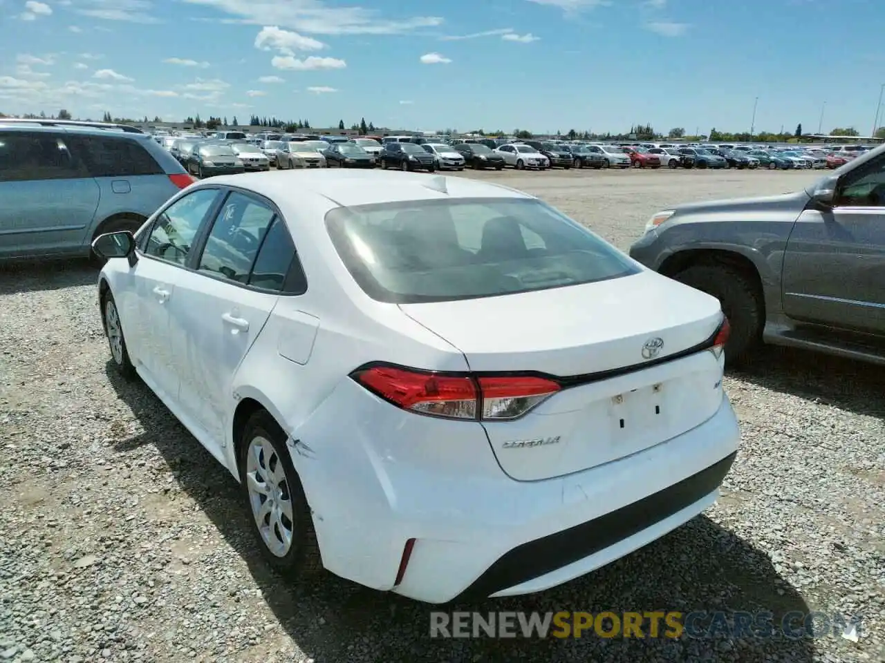 3 Photograph of a damaged car 5YFEPRAE5LP064061 TOYOTA COROLLA 2020