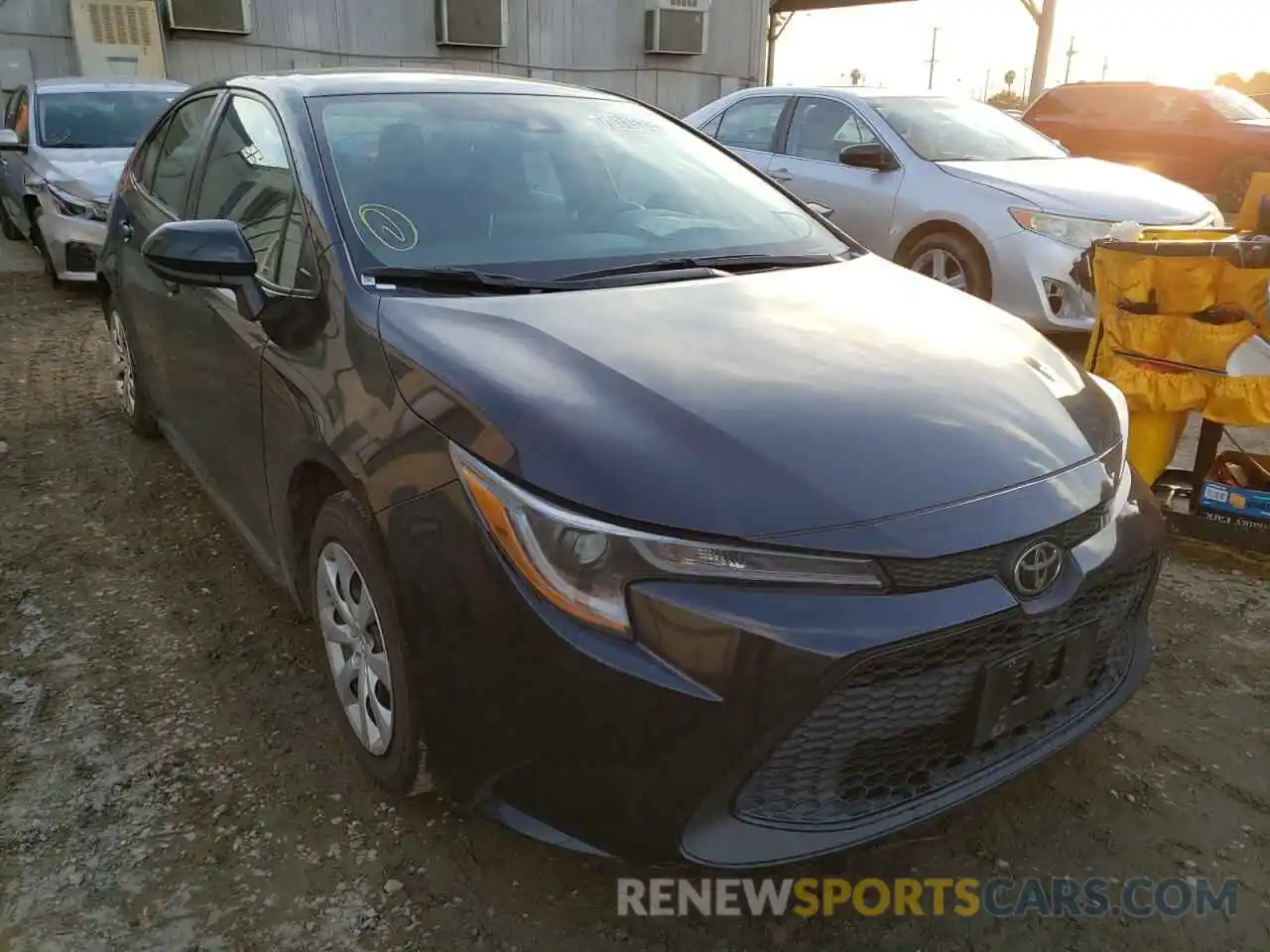 1 Photograph of a damaged car 5YFEPRAE5LP064593 TOYOTA COROLLA 2020