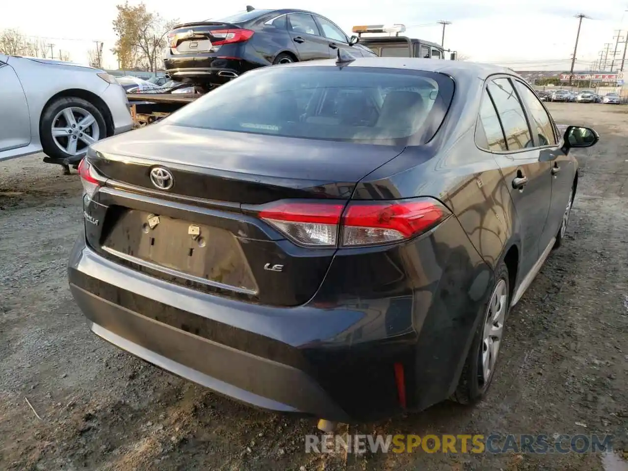 4 Photograph of a damaged car 5YFEPRAE5LP064593 TOYOTA COROLLA 2020