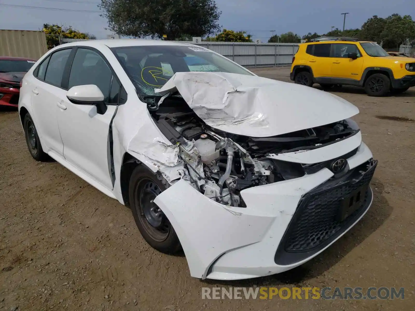 1 Photograph of a damaged car 5YFEPRAE5LP064643 TOYOTA COROLLA 2020